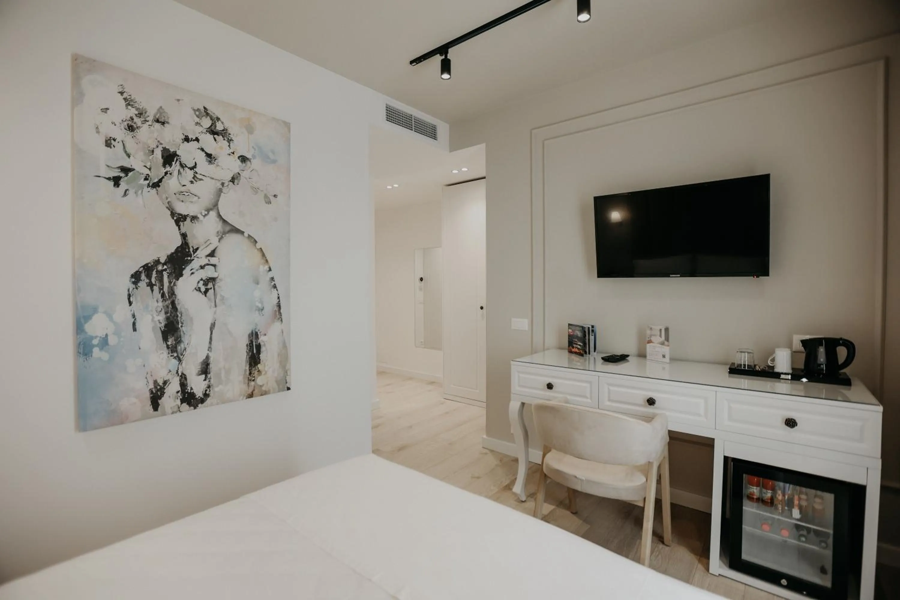 TV and multimedia, Bed in Seaside Hotel