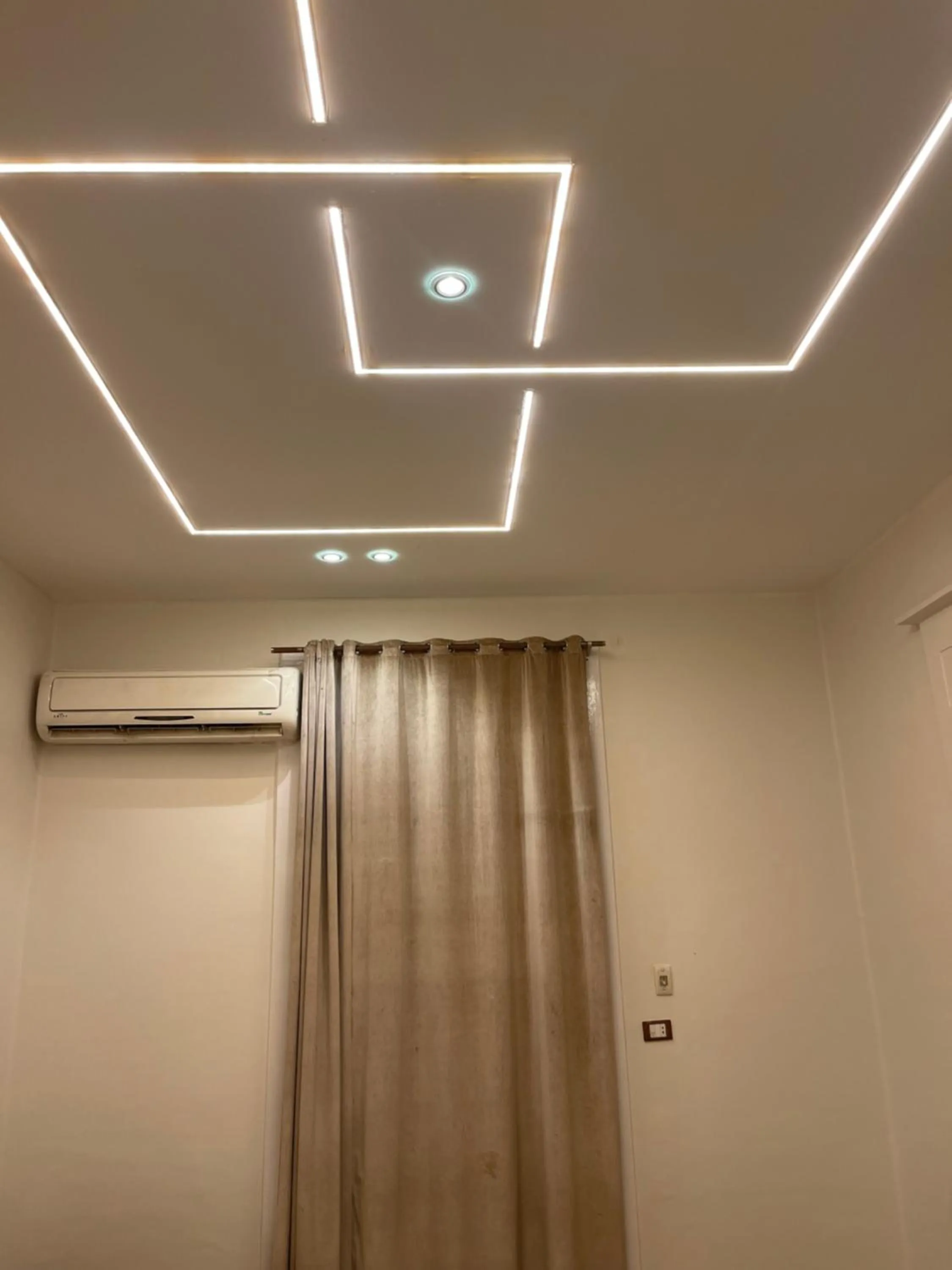 Bedroom in Miami Hotel