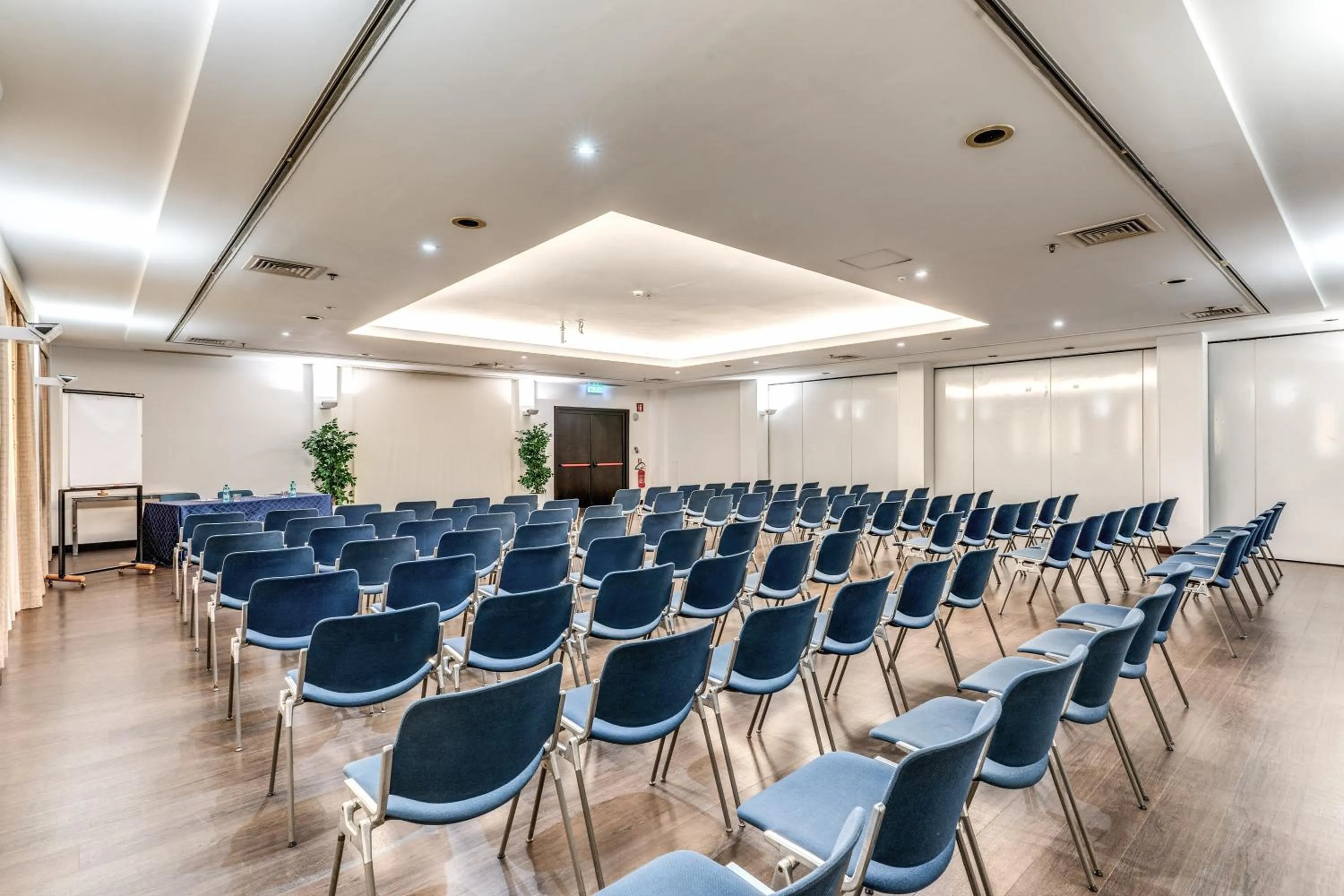 Meeting/conference room in Hotel Midas Roma - A member of Barcelo Hotel Group