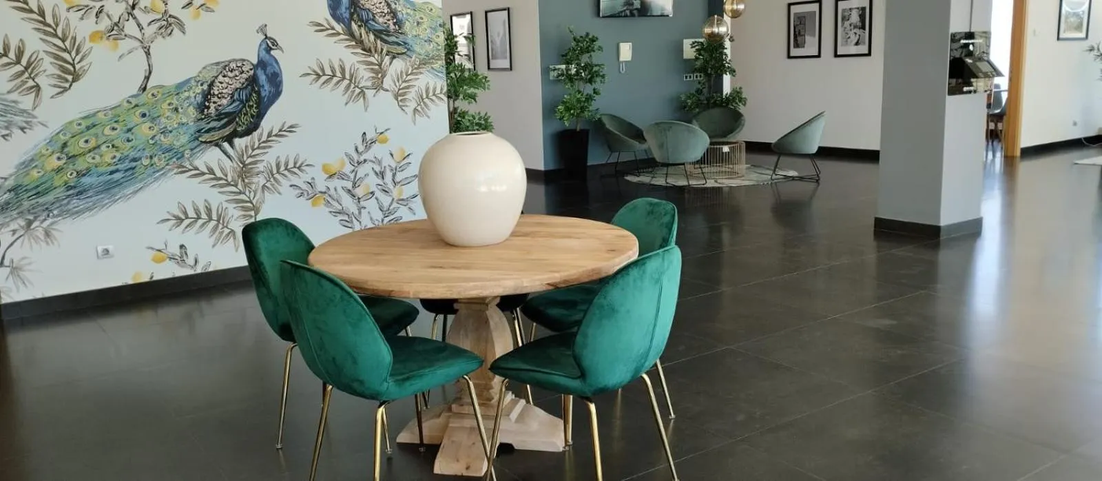 Decorative detail in Alda Valladolid Sur