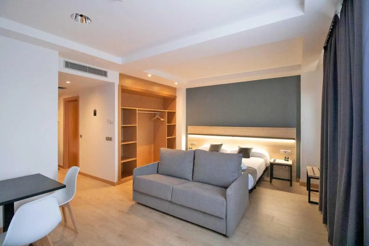 Photo of the whole room in Alda Valladolid Sur