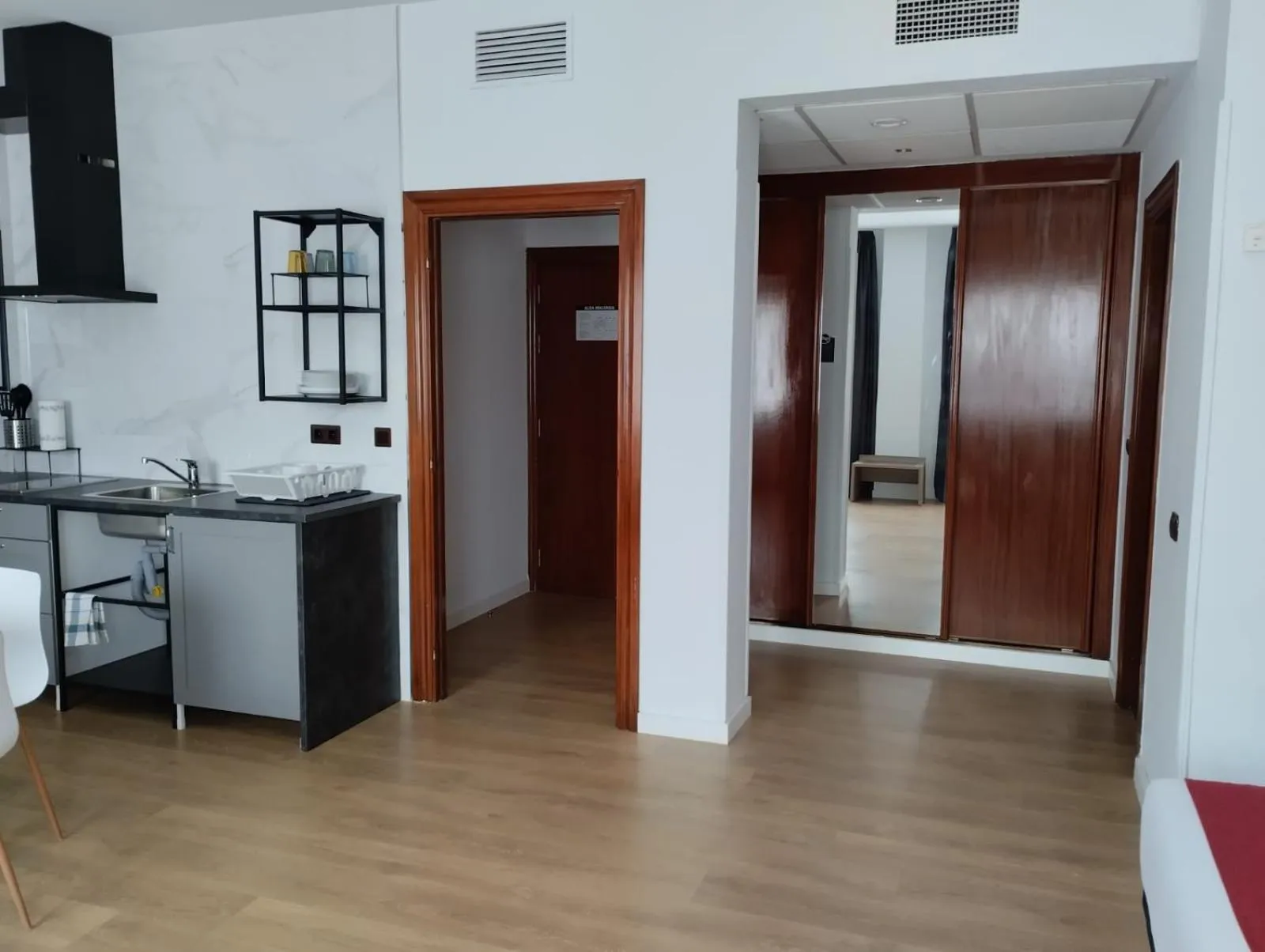 wardrobe in Hotel Alda Malvasía