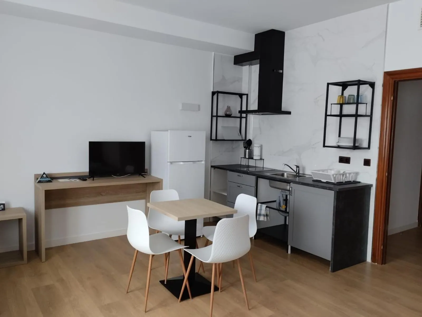 Kitchen or kitchenette in Hotel Alda Malvasía