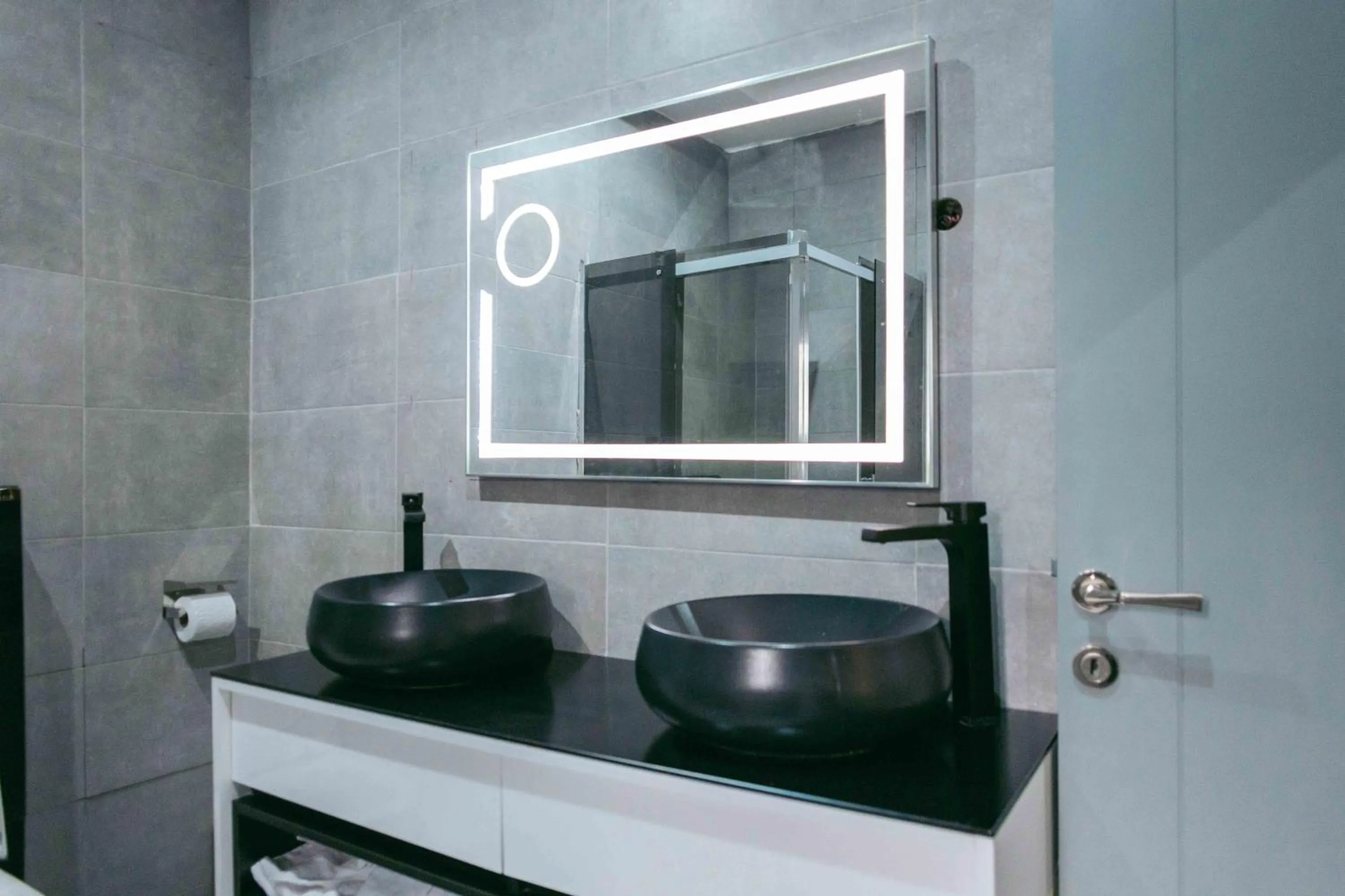 Phoenix Luxury Apartments