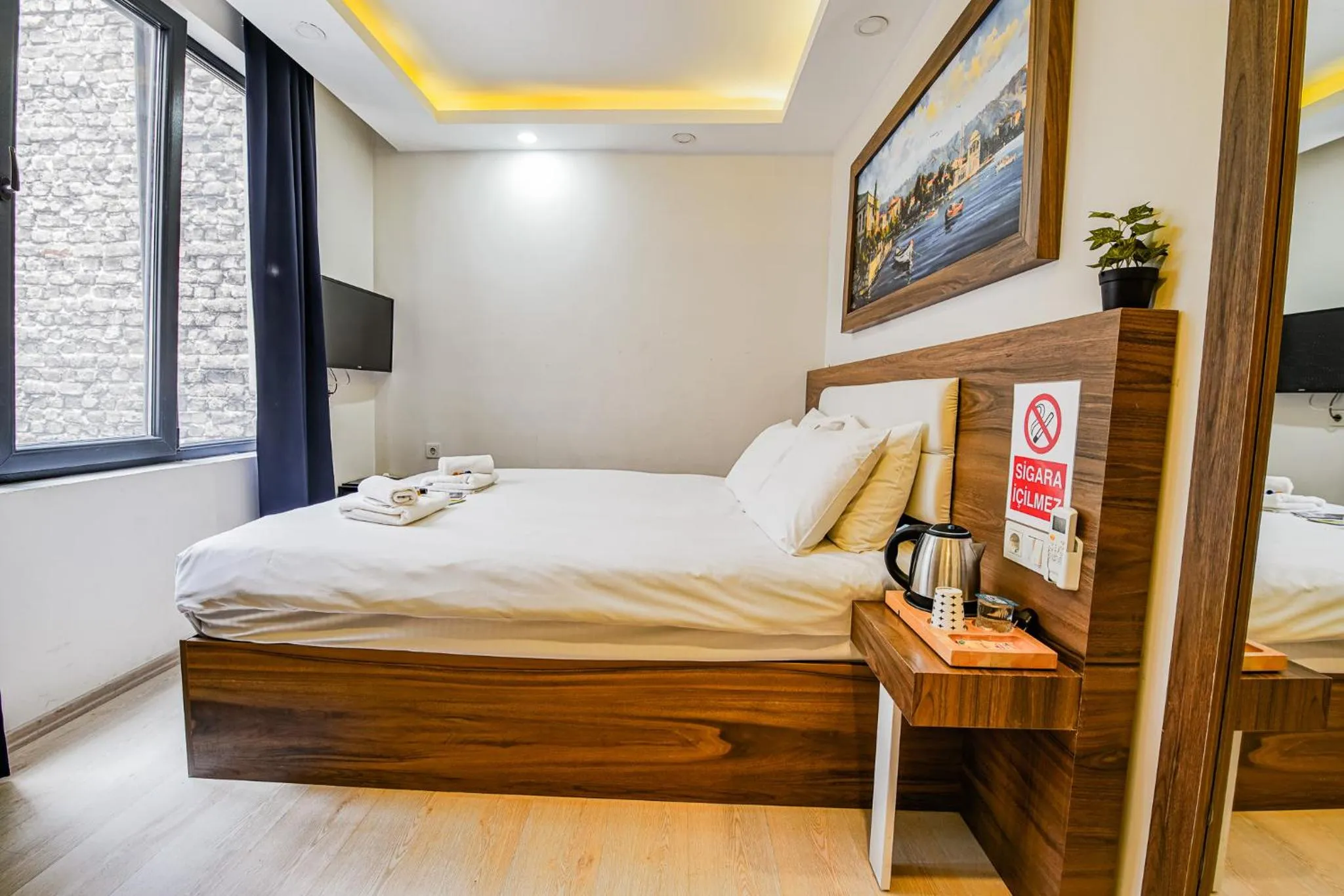 Bed in MITANI SUITES