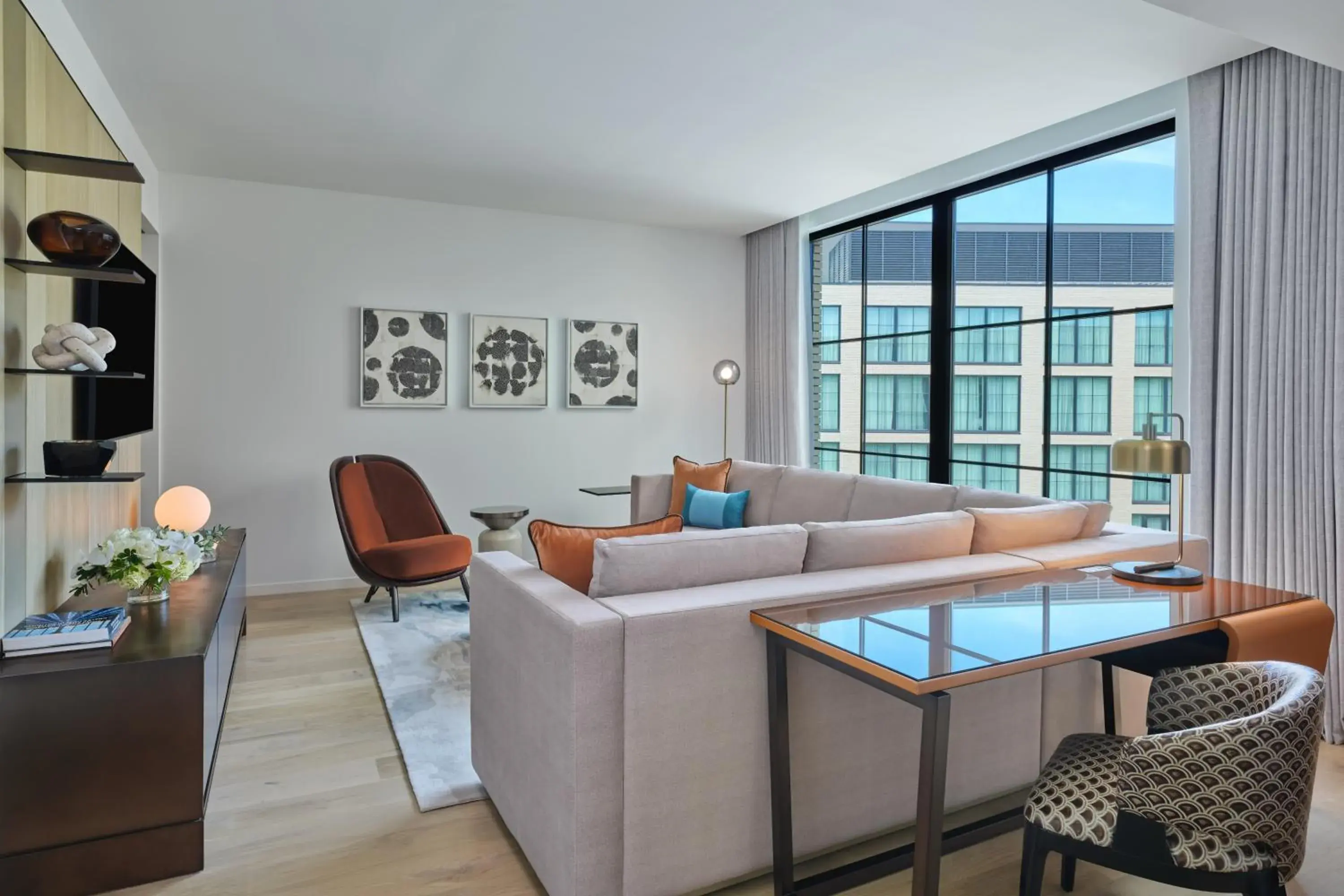 King Suite in The Crescent Hotel, Fort Worth King Suite in The Crescent Hotel, Fort Worth