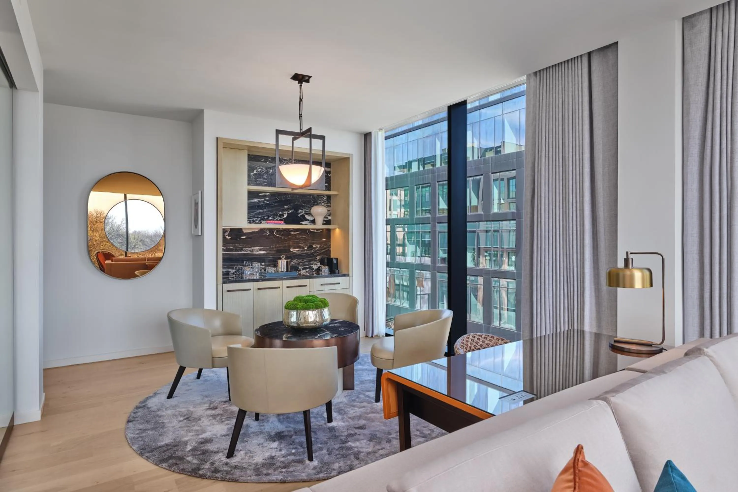 Living room in The Crescent Hotel, Fort Worth