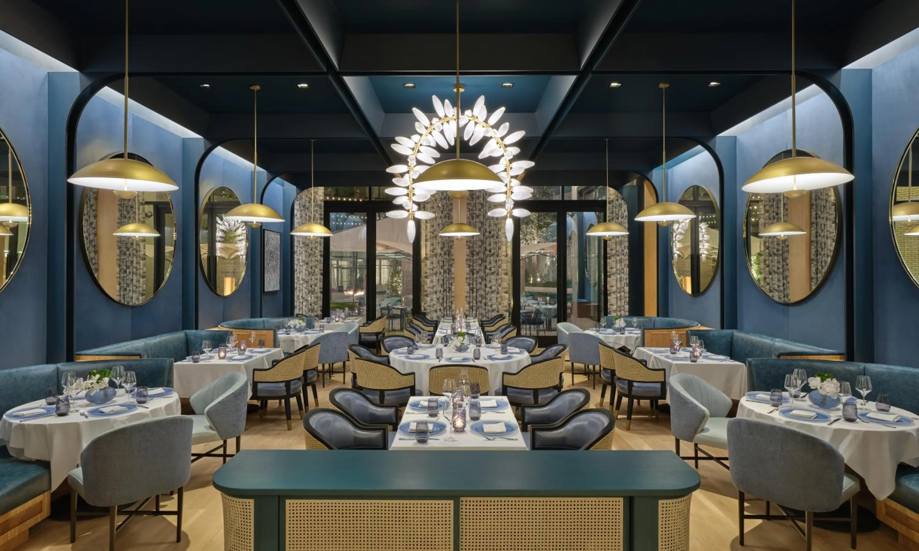 Restaurant/places to eat in The Crescent Hotel, Fort Worth