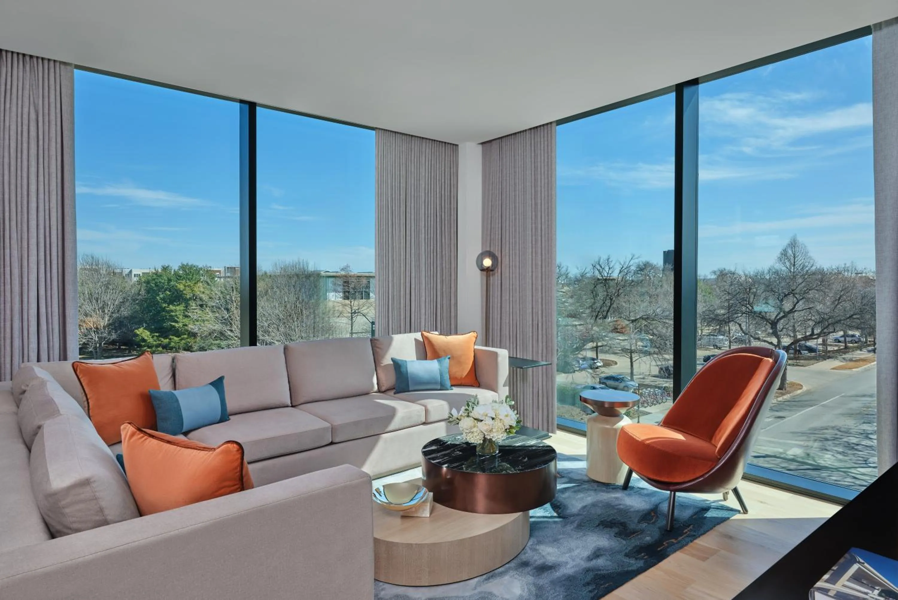 Living room in The Crescent Hotel, Fort Worth