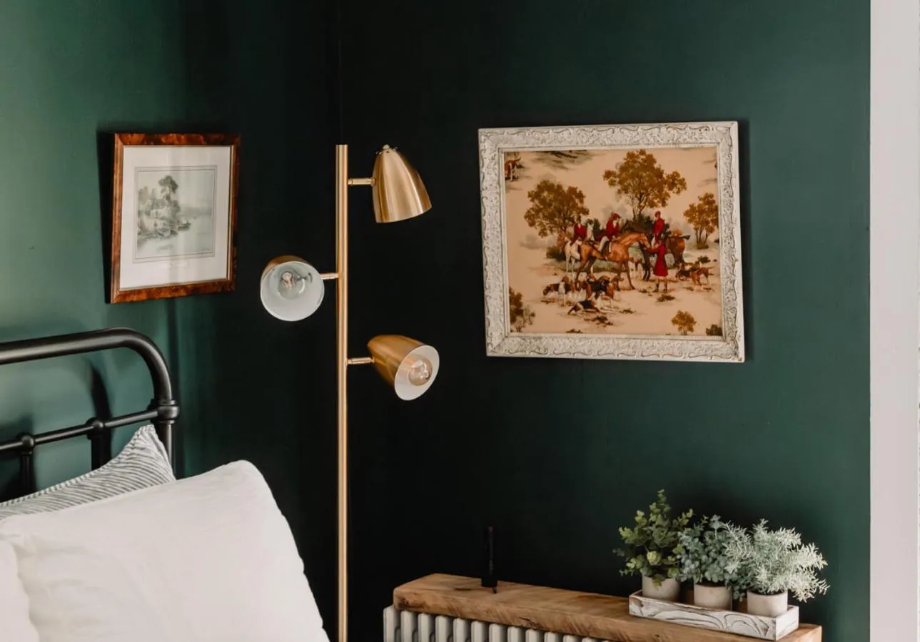 Decorative detail, Bed in The Yarra