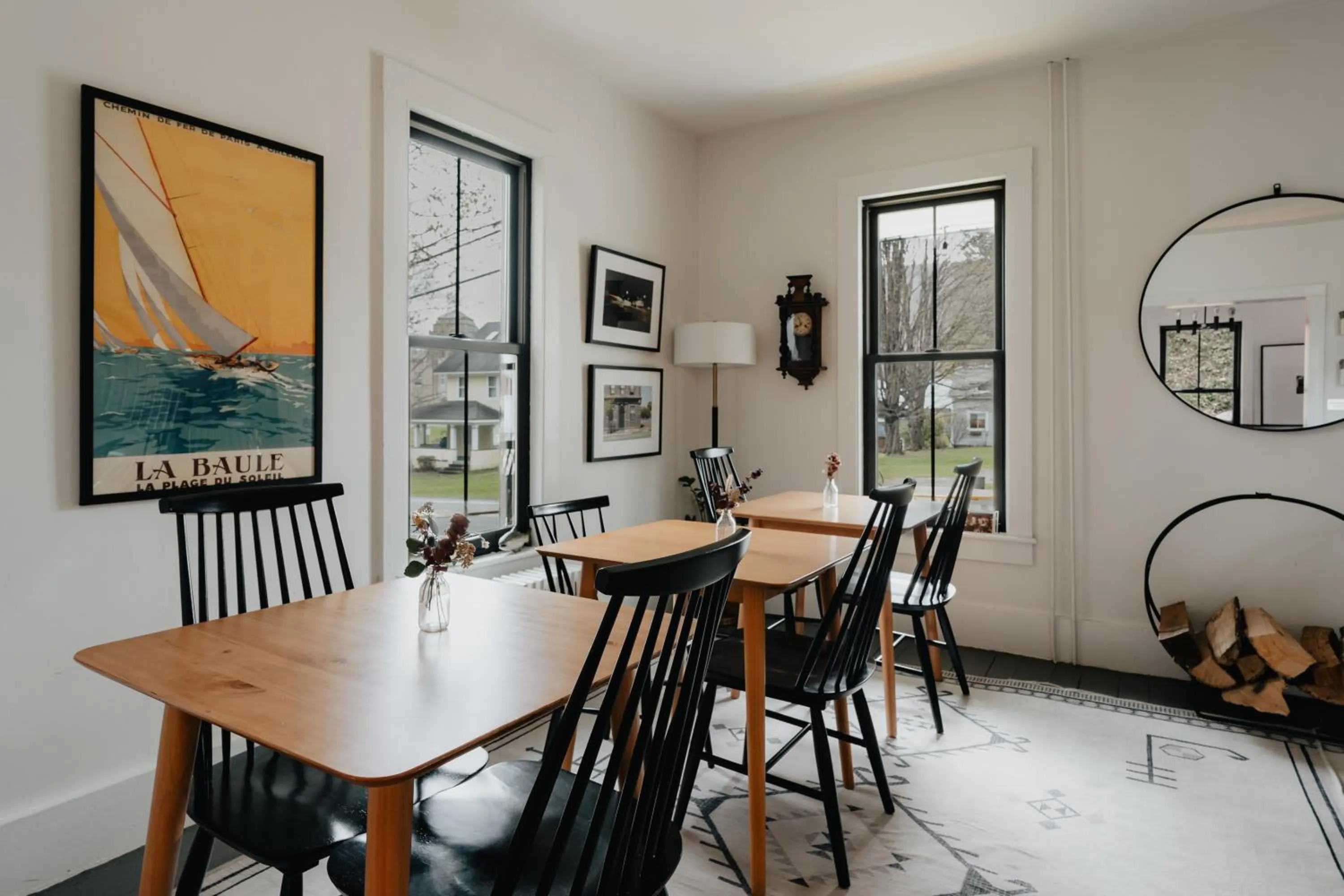 Dining area in The Yarra