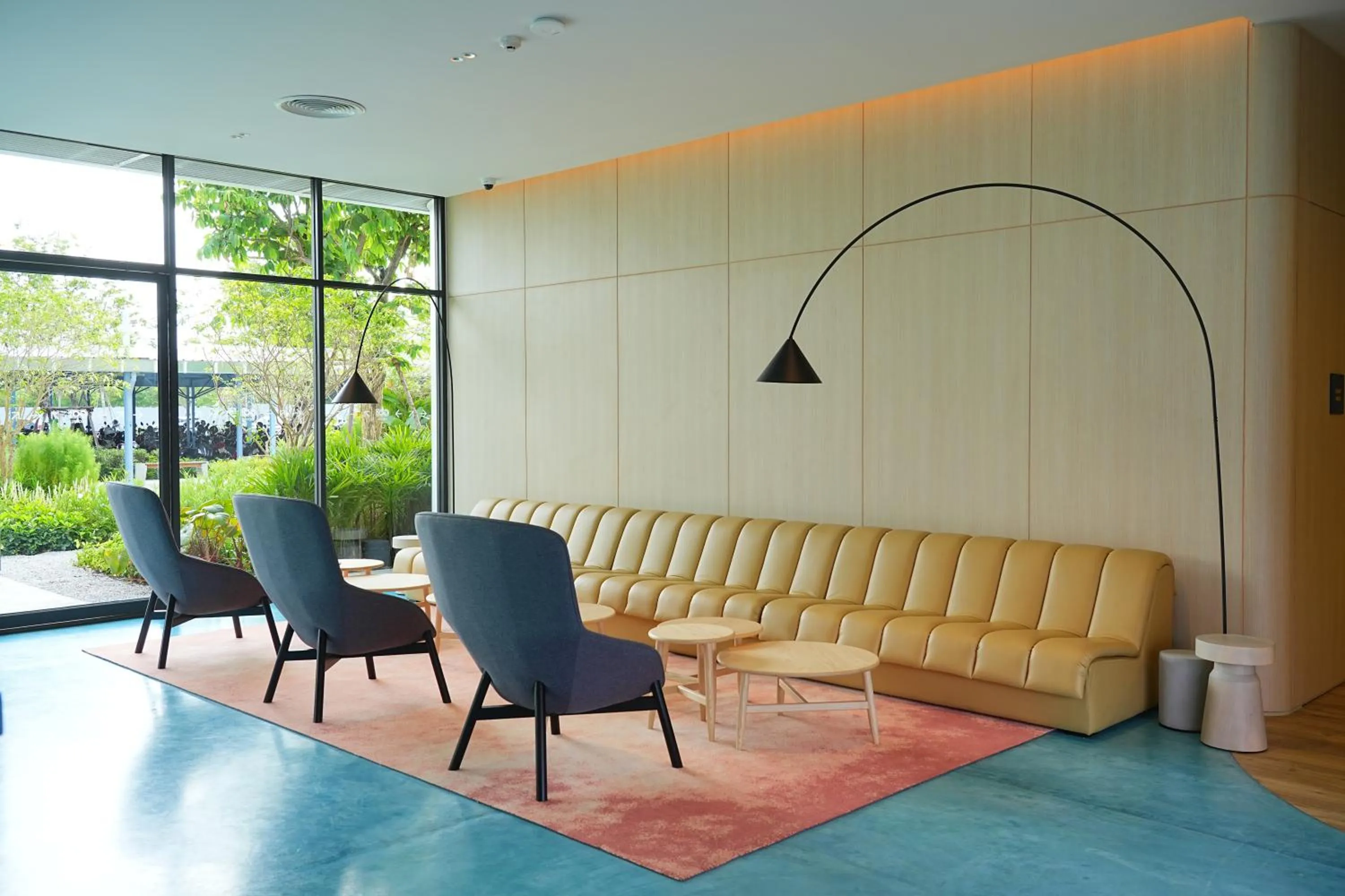 Lobby or reception in GO Hotel Ban Chang at Robinson Lifestyle Ban Chang