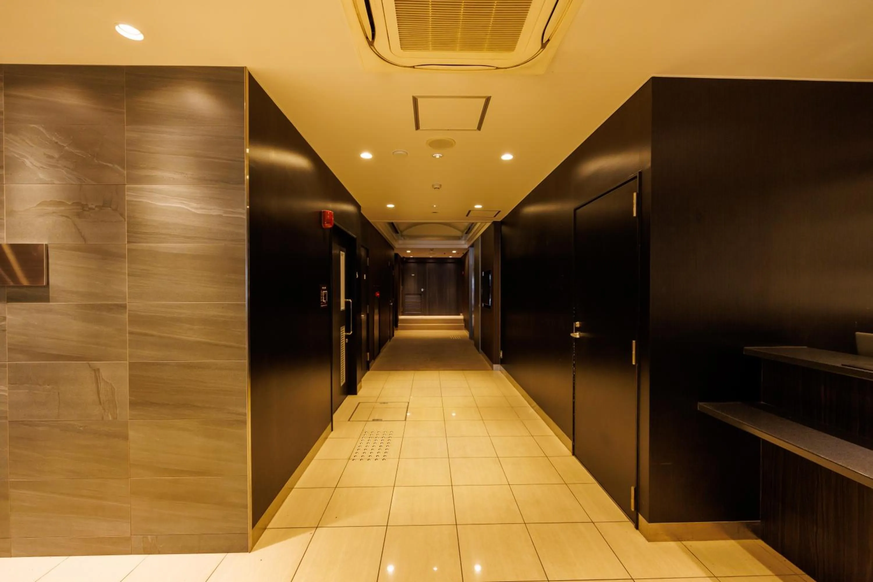 Lobby or reception in Floral Hotel East Shinsaibashi