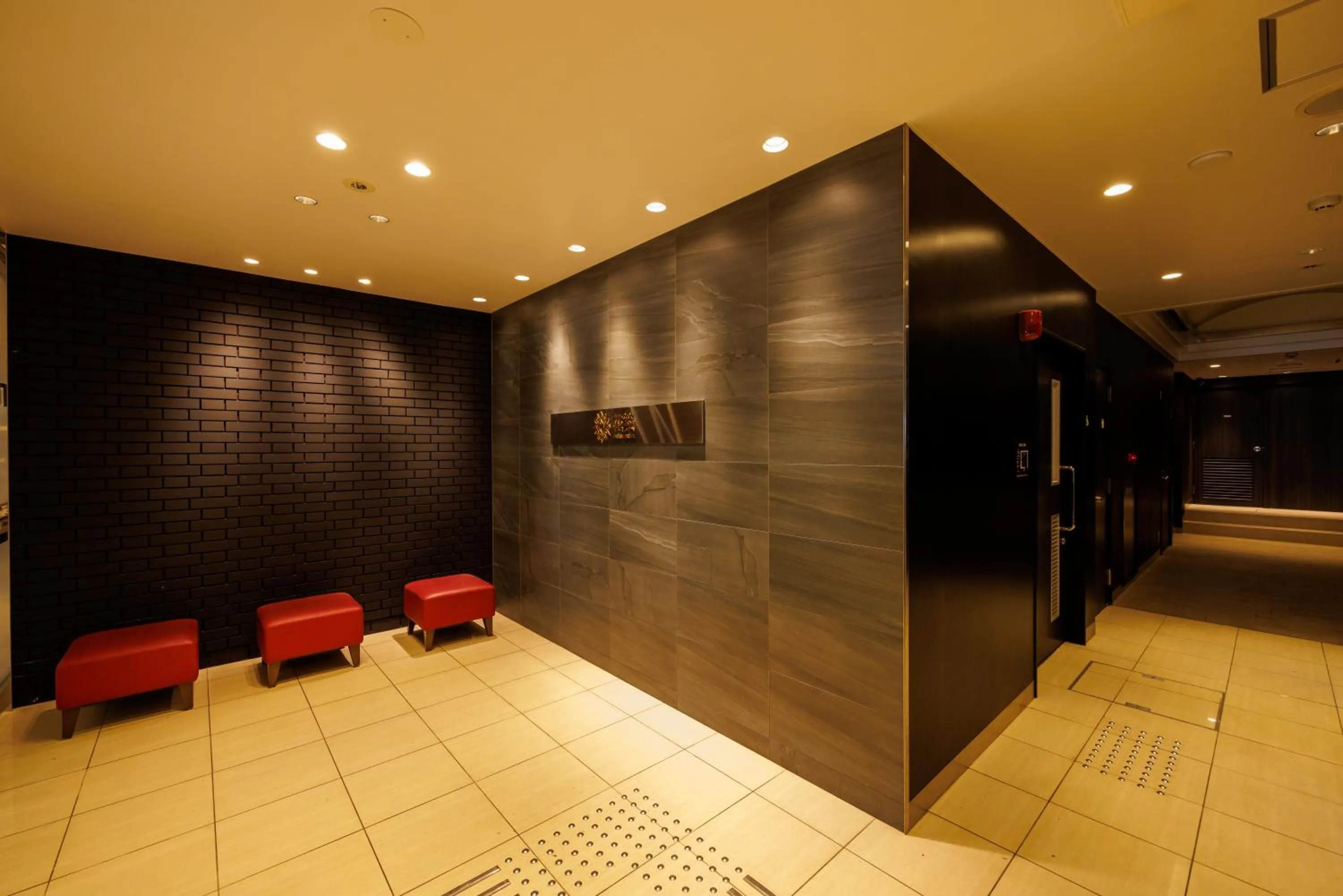 Lobby or reception in Floral Hotel East Shinsaibashi