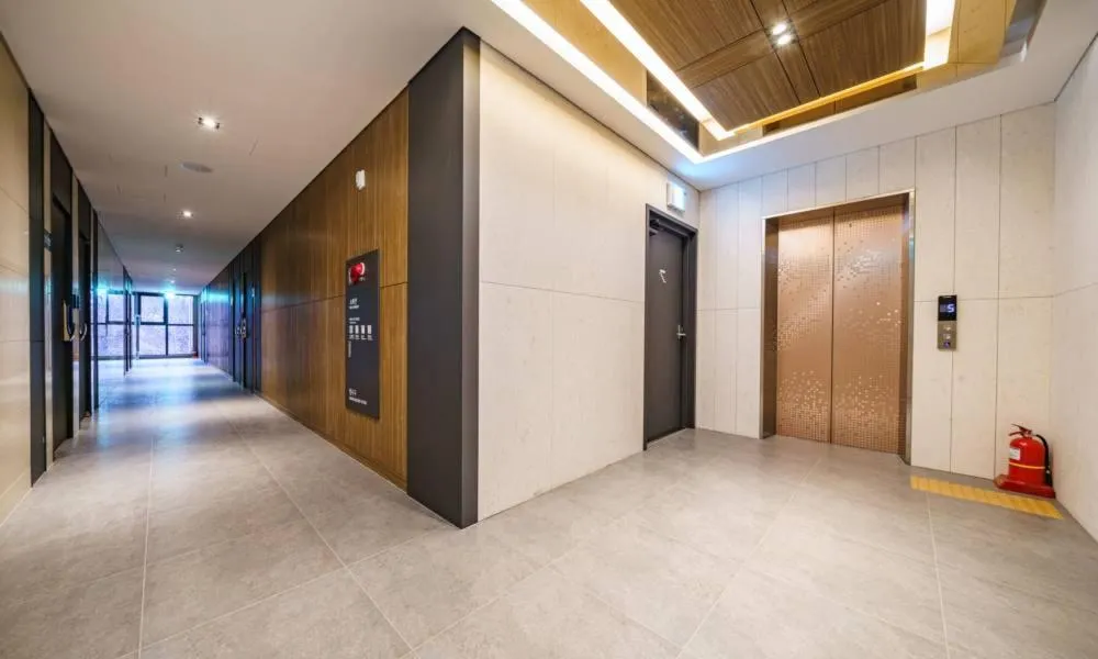 elevator in Anseong Nomad Hotel