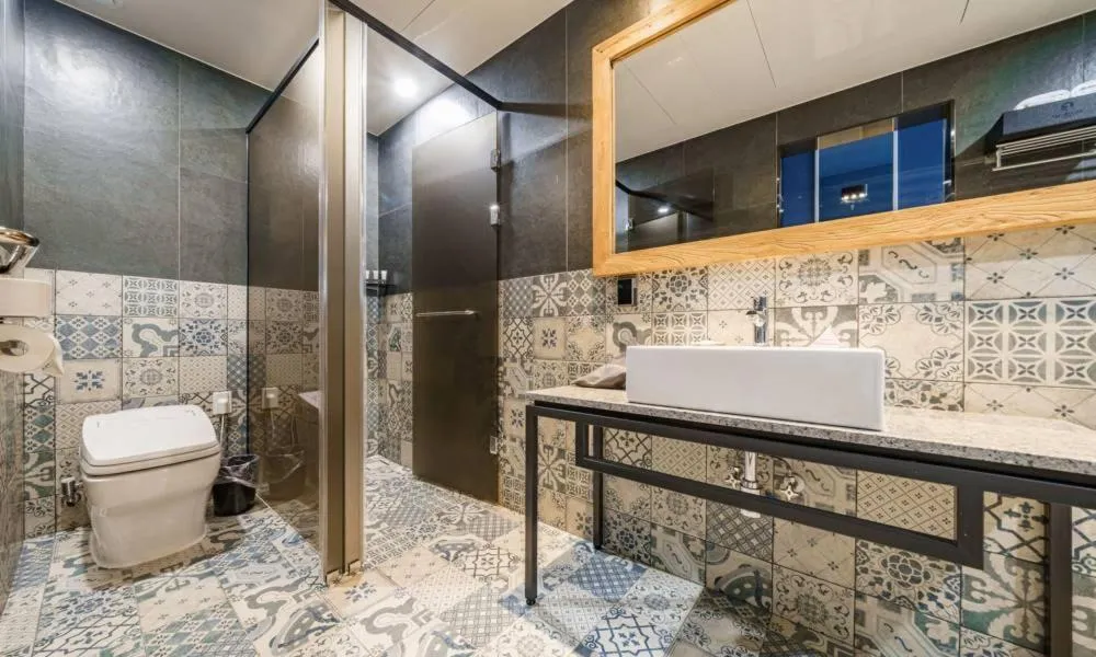Shower in Anseong Nomad Hotel