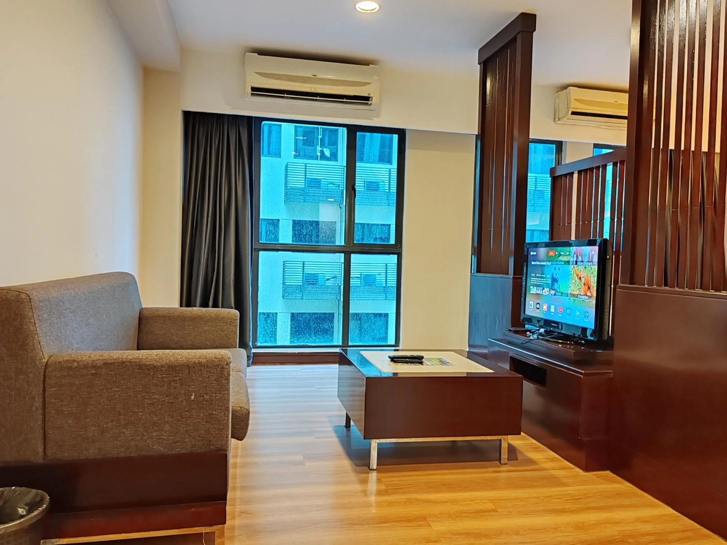 Communal lounge/ TV room in Greenage MingSuite 明绿时代套房 Kota Kinabalu 亚庇市中心