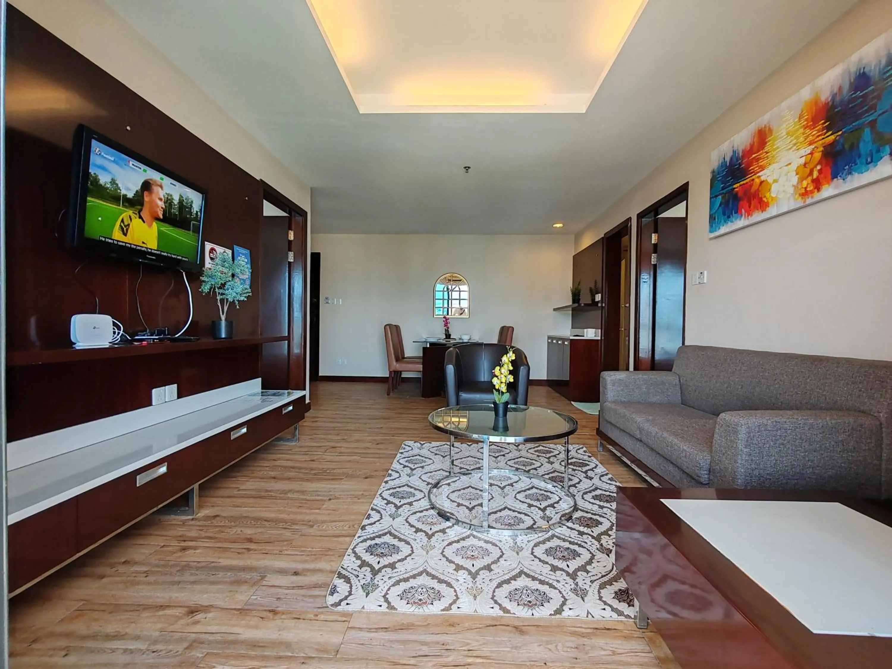 TV and multimedia in Greenage MingSuite 明绿时代套房 Kota Kinabalu 亚庇市中心