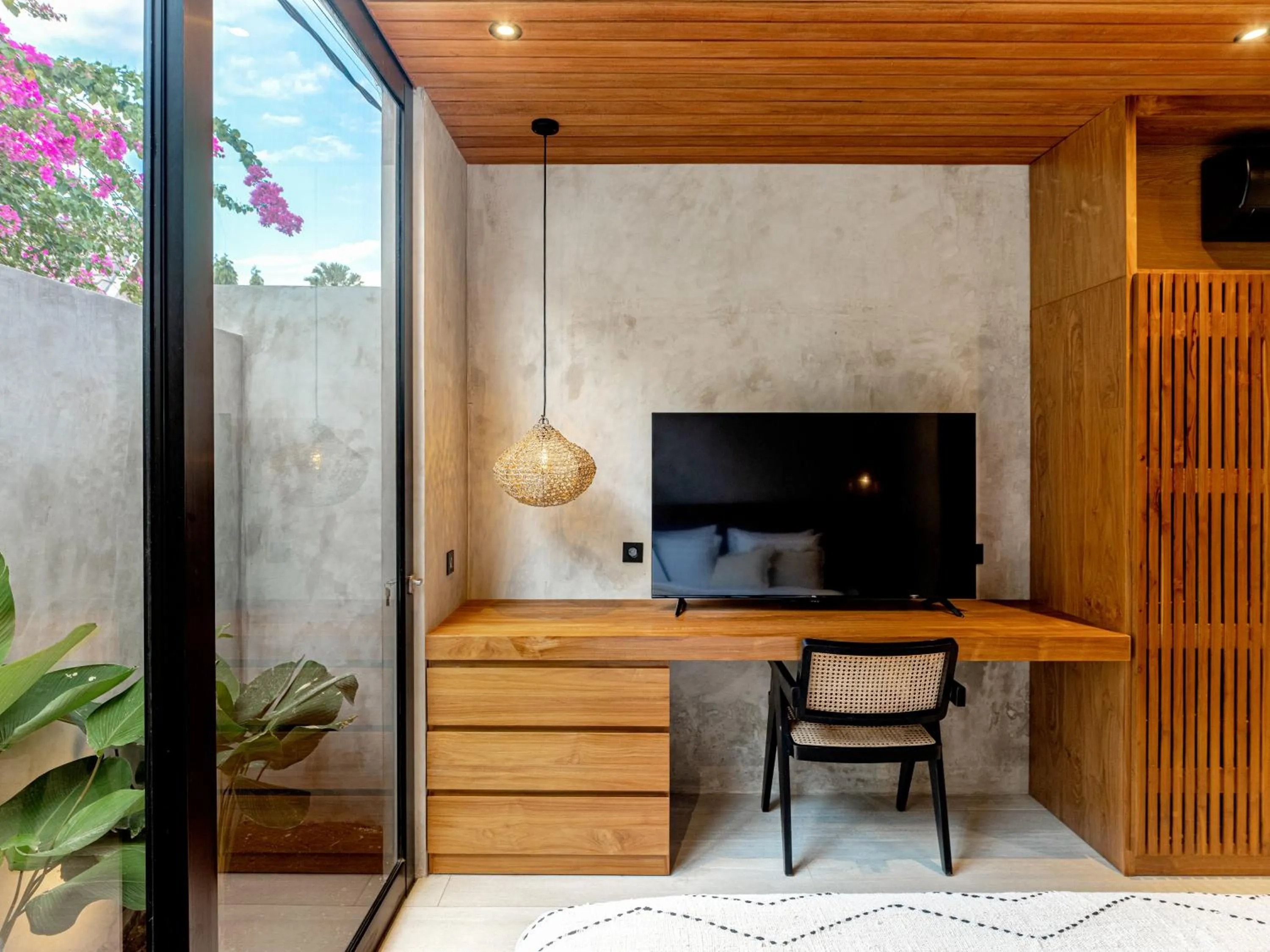 TV and multimedia in Blacksand Villas Canggu