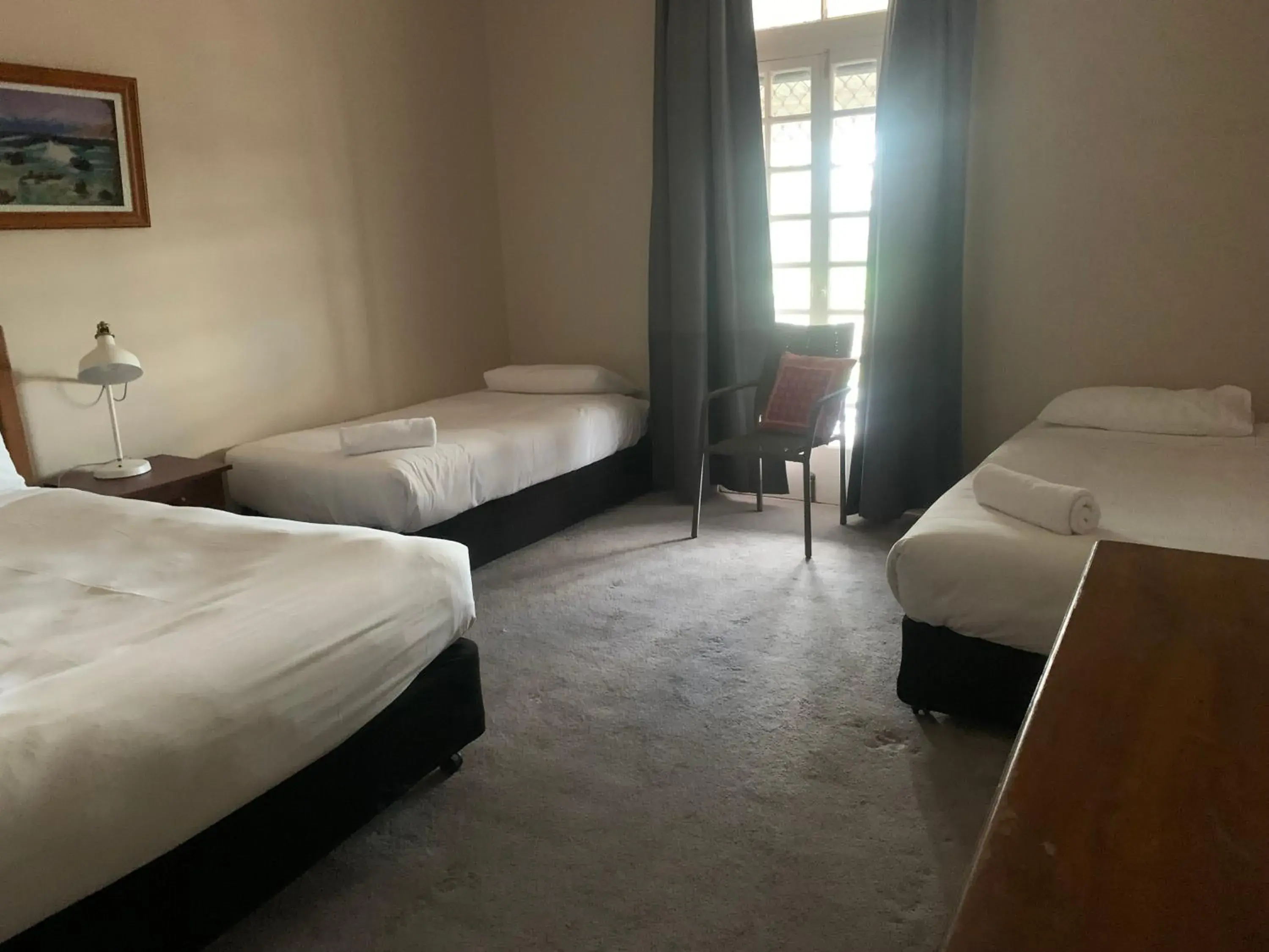 Family Room with Shared Bathroom in The Light Horse Hotel Family Room with Shared Bathroom in The Light Horse Hotel