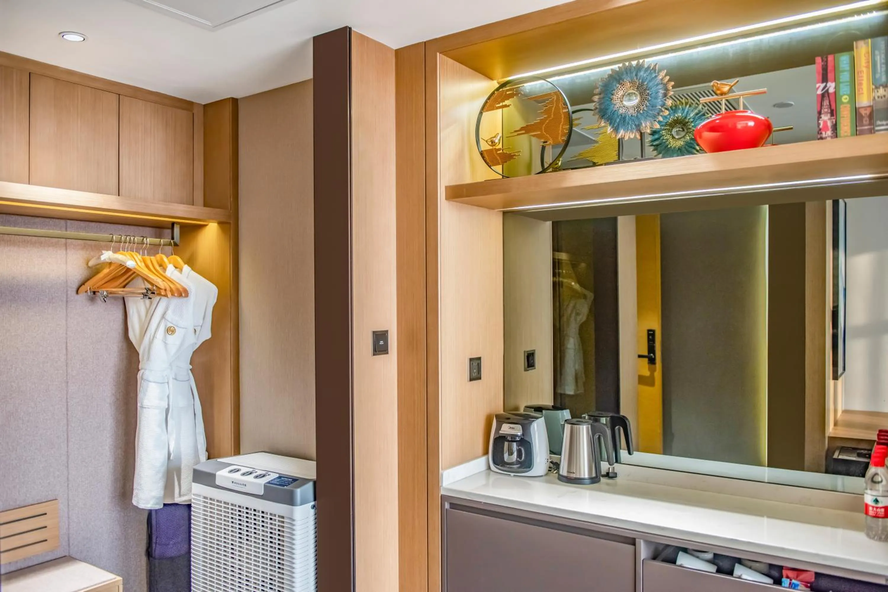 Coffee/tea facilities in Guangzhou Southern Airlines Pearl Airport Hotel