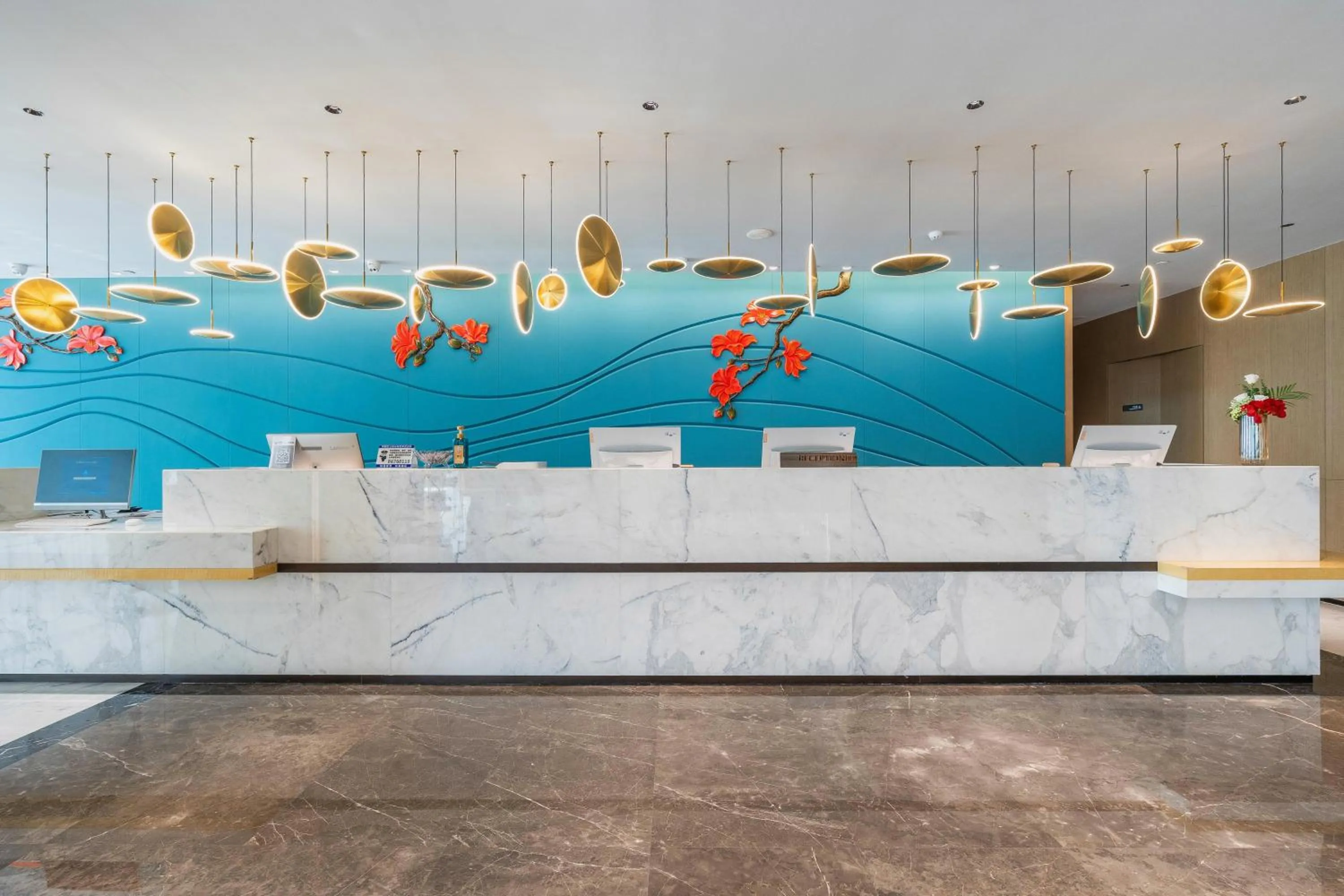 Lobby or reception in Guangzhou Southern Airlines Pearl Airport Hotel