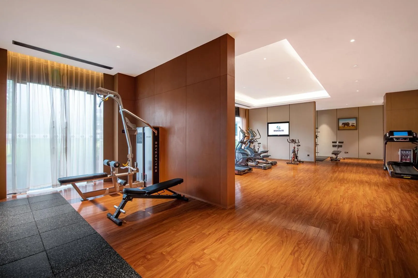 Fitness centre/facilities in Guangzhou Southern Airlines Pearl Airport Hotel