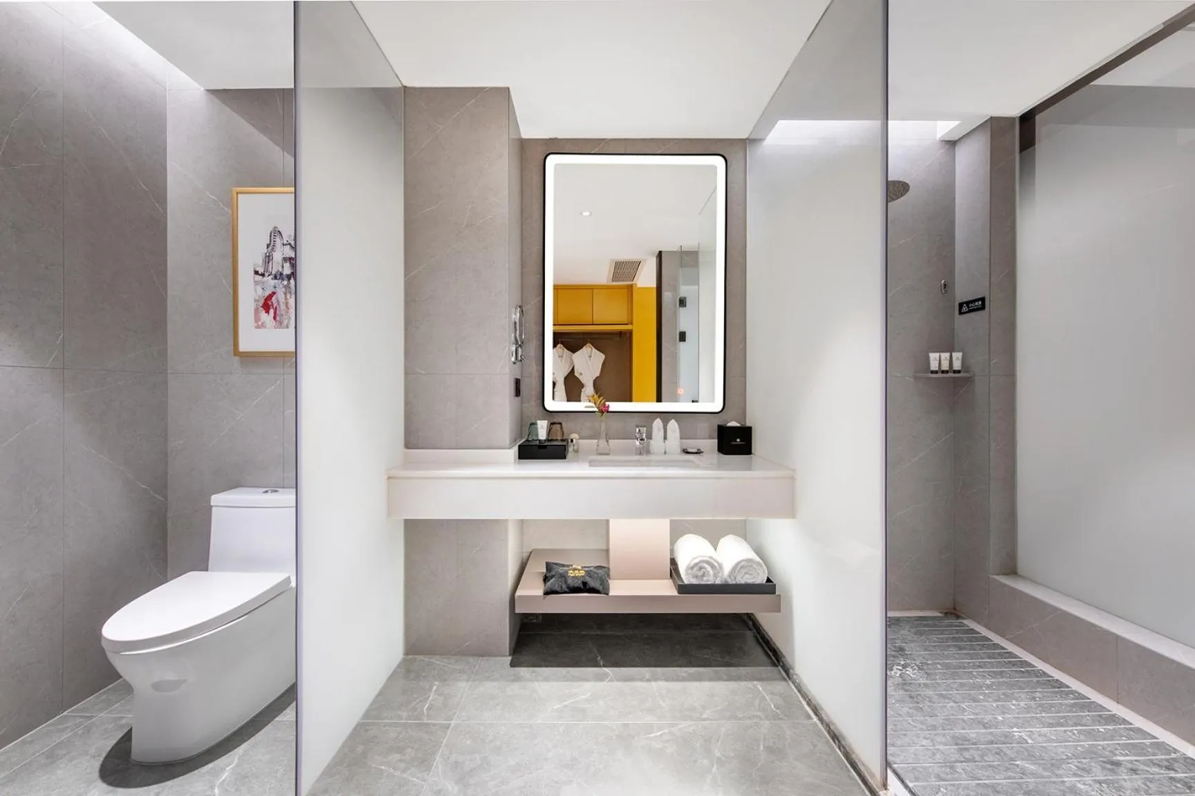 Toilet in Guangzhou Southern Airlines Pearl Airport Hotel