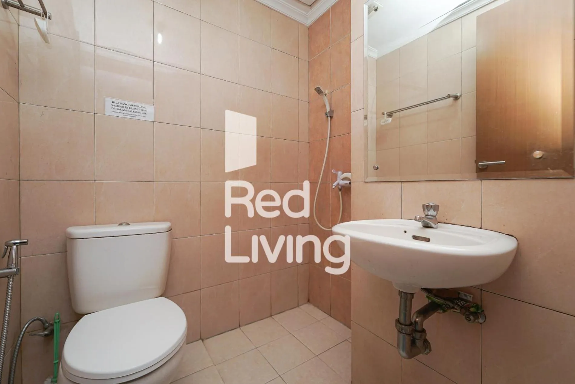 Bathroom in RedLiving Apartemen Margonda Residence 2 - Pridama Room