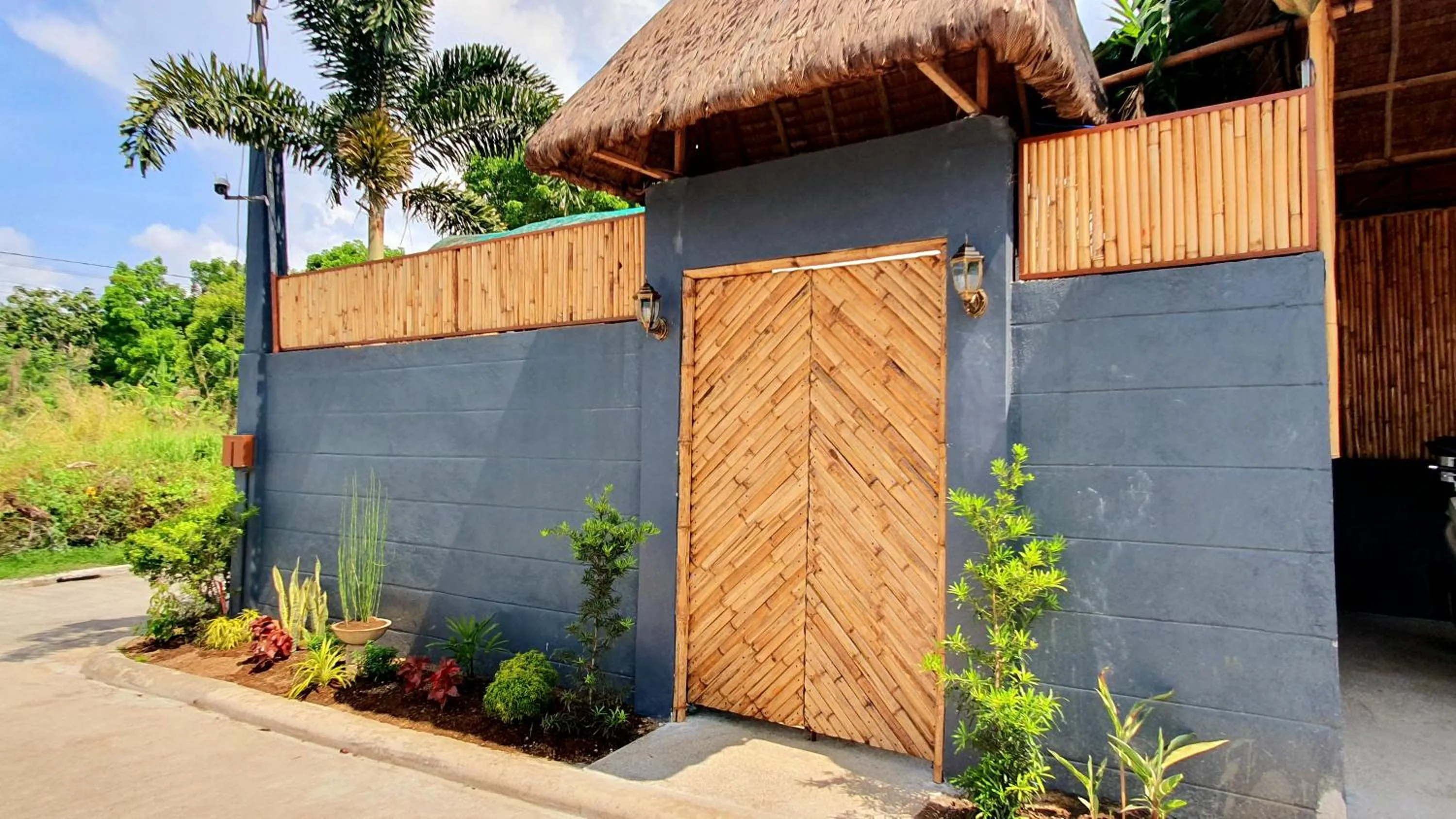 Facade/entrance in The Farm Shack by SMS Hospitality