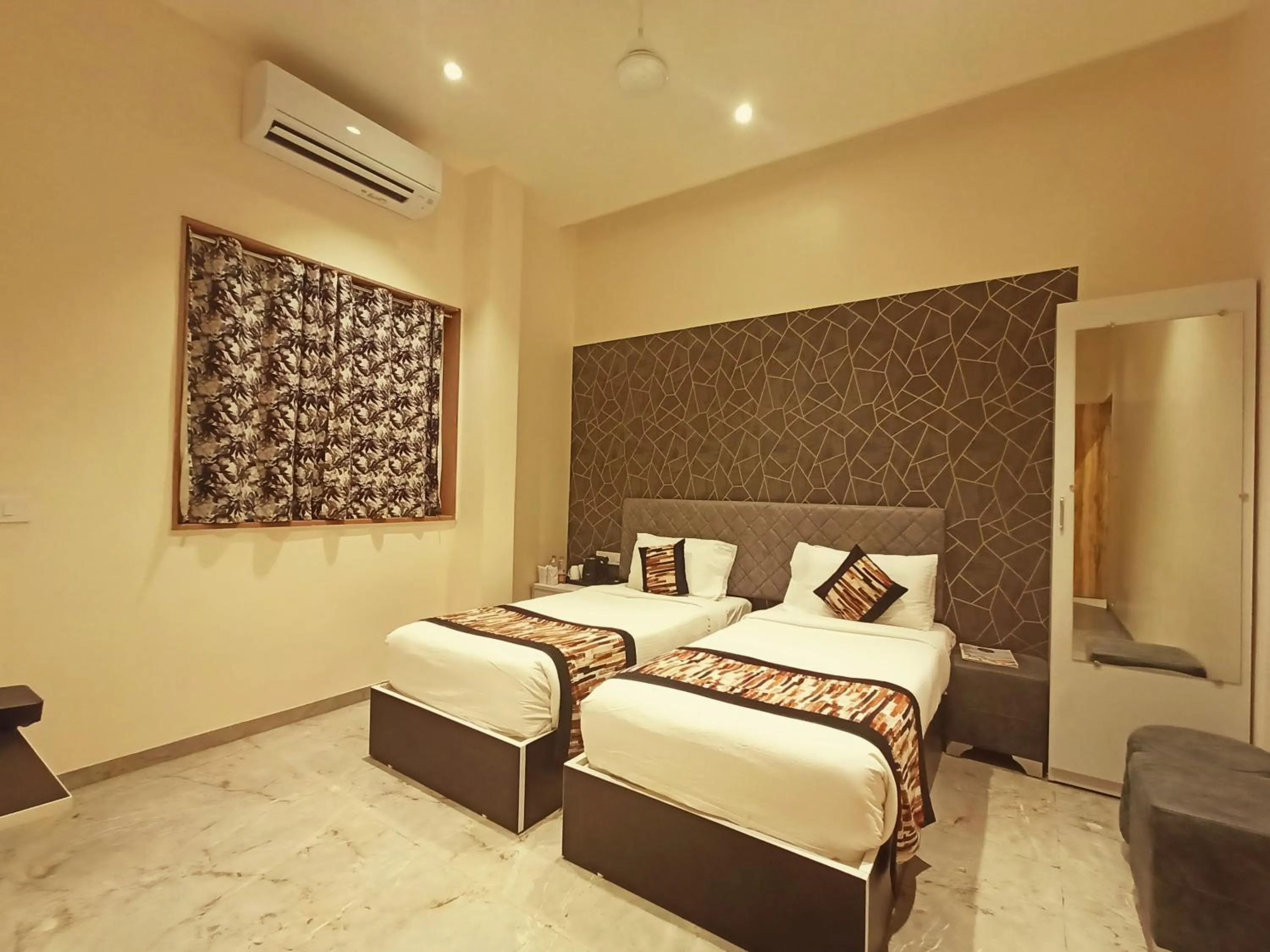 Radhamangal Colors Inn