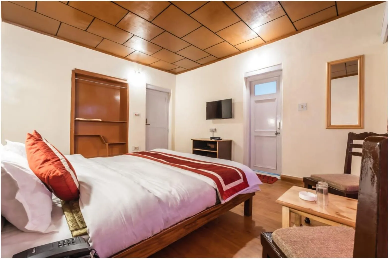 Bed in Hotel Ri ~ Rab Leh