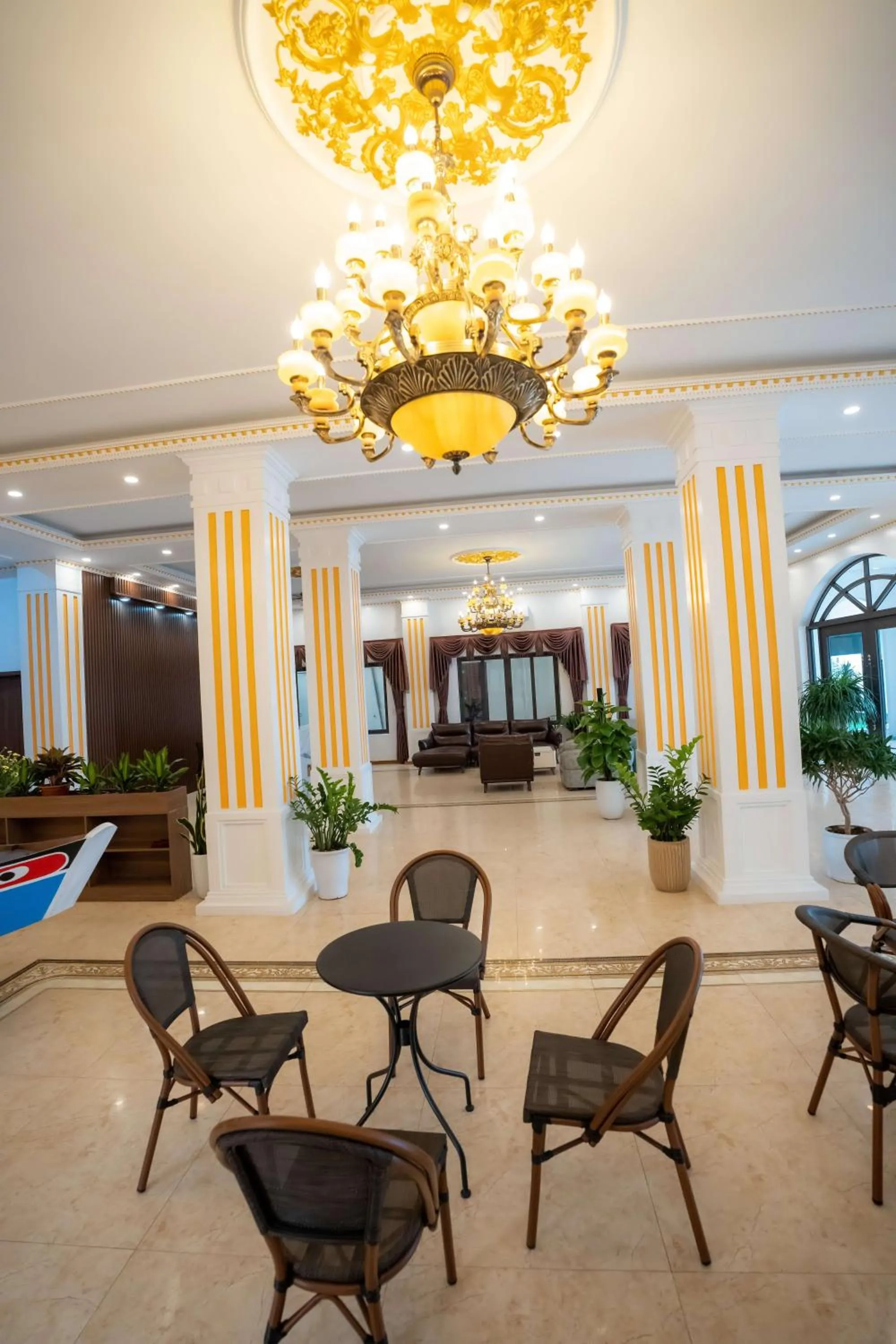 Seating area in Vsana Vu Son Hotel