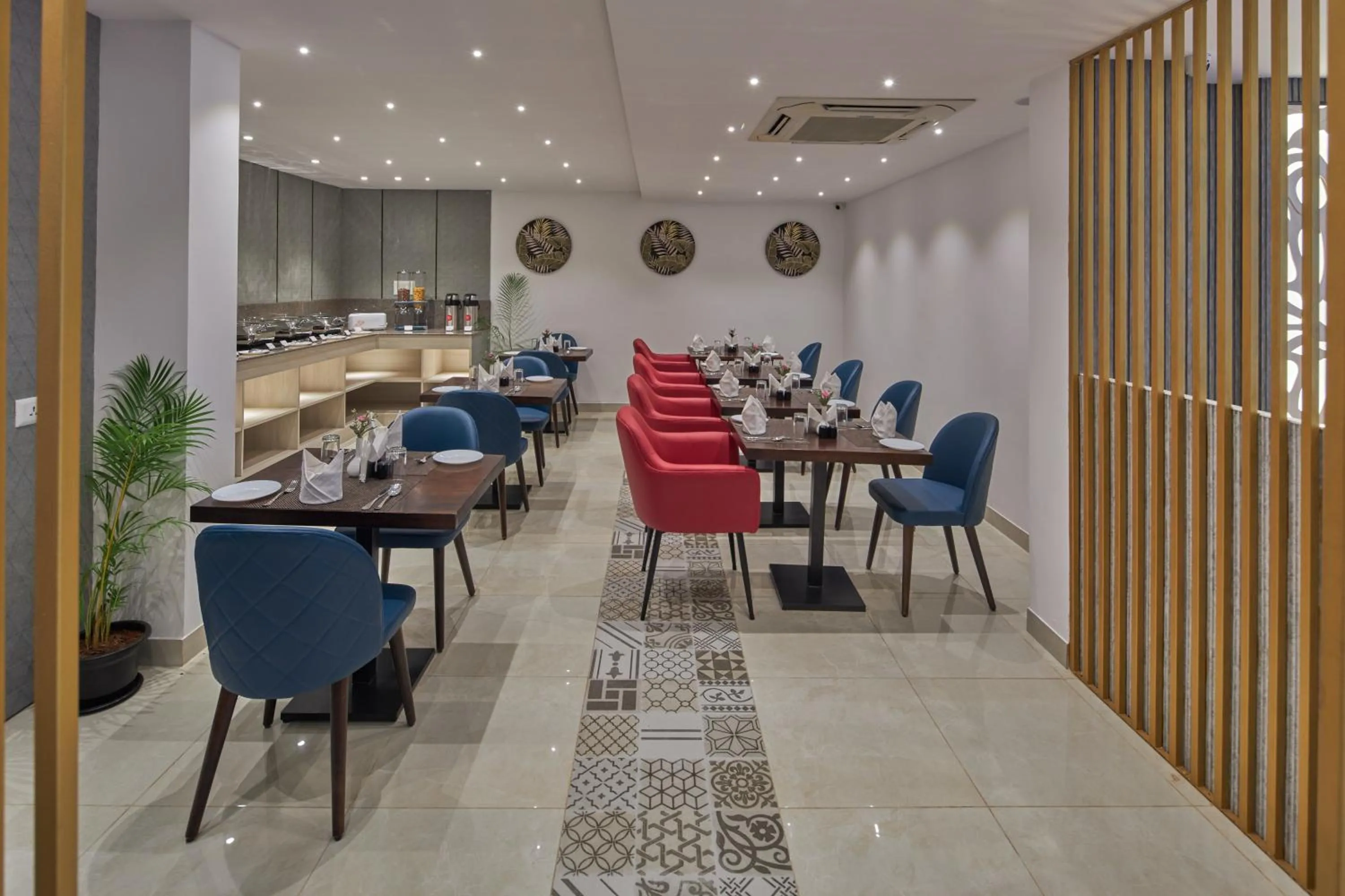 Restaurant/places to eat in Regenta Inn 4th Block Koramangala Bangalore