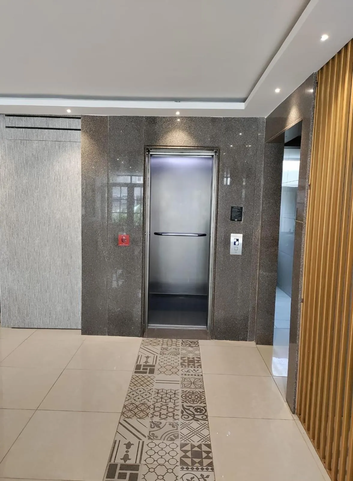 elevator in Regenta Inn 4th Block Koramangala Bangalore