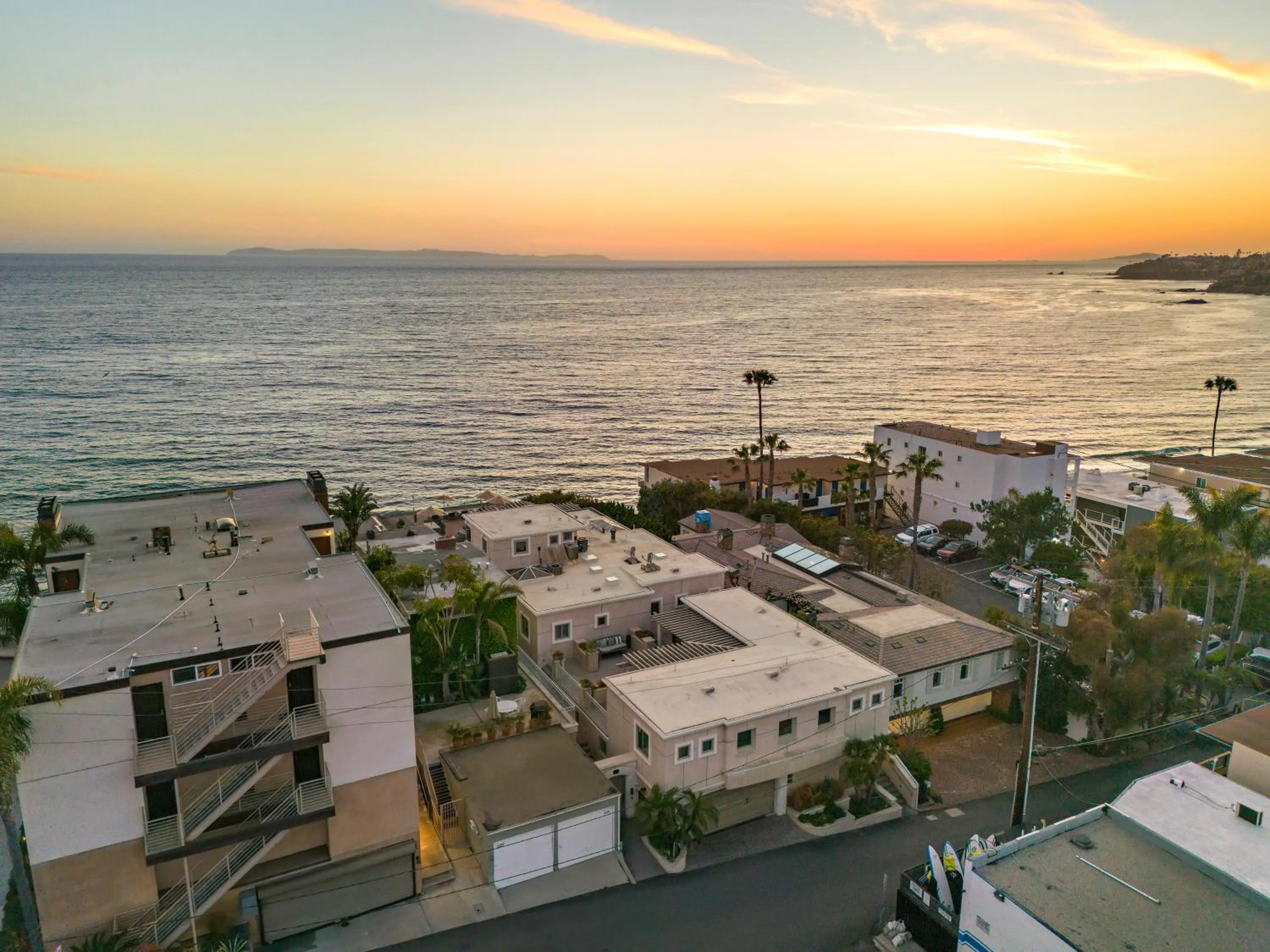 Property building in Laguna Villa