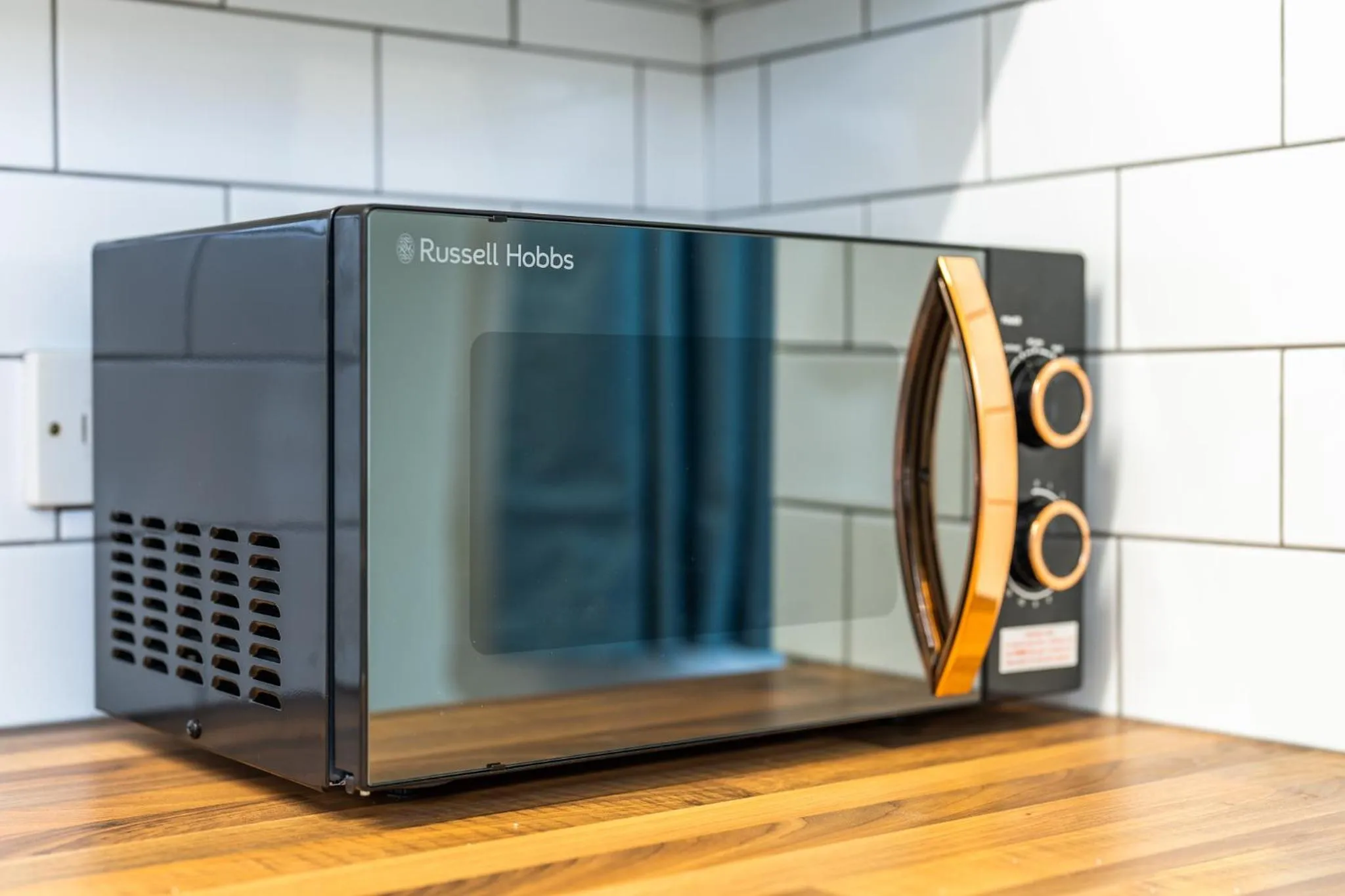 Kitchen or kitchenette in Grange Studio Apartment - Heathrow