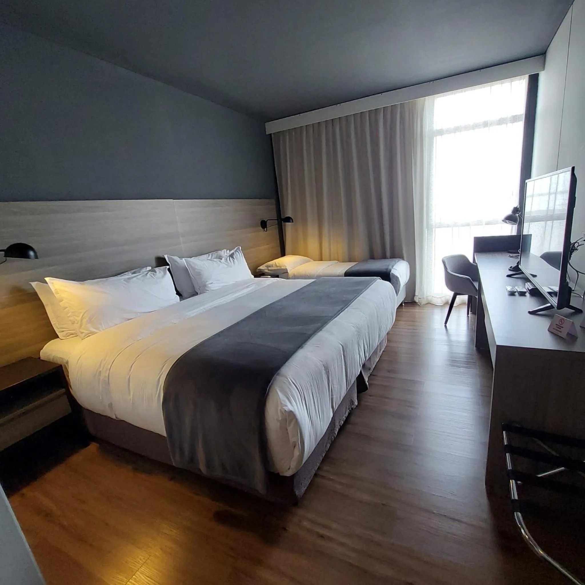 Bed in Midland Hotel & Resort All Inclusive