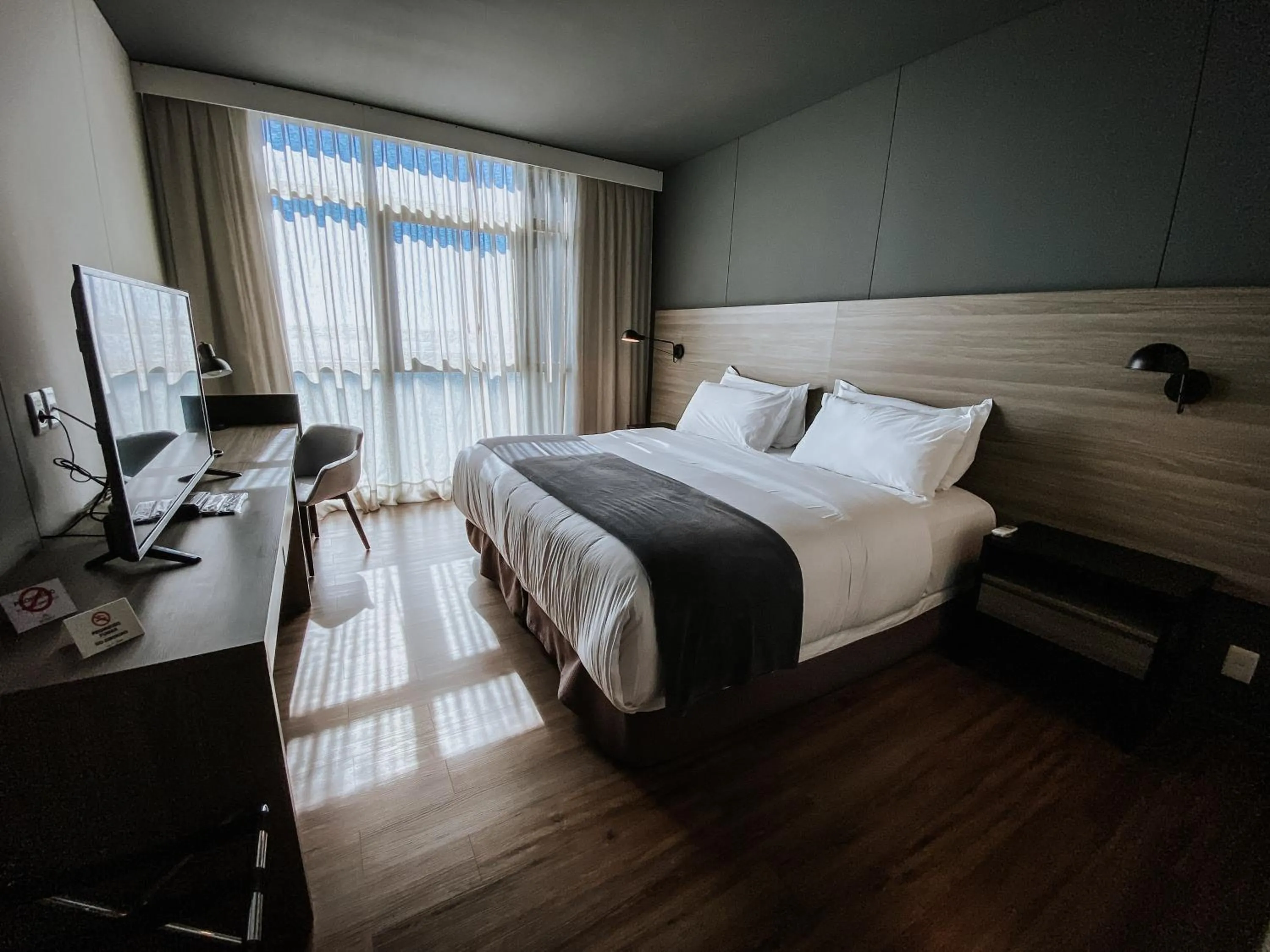 Photo of the whole room, Bed in Midland Hotel & Resort All Inclusive