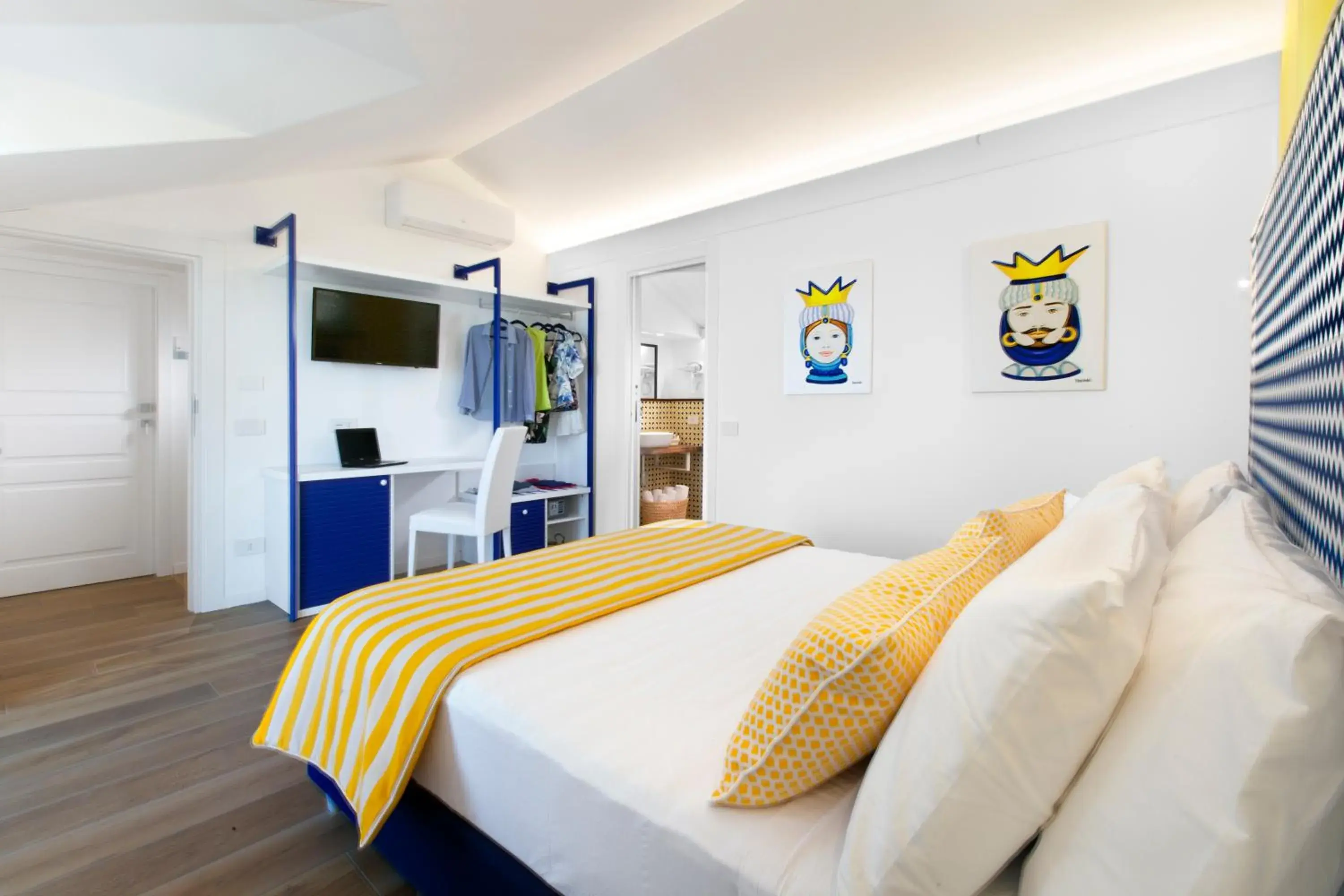 Deluxe Double Room with Balcony and Sea View in YourHome - Relais Loggia Li Galli Deluxe Double Room with Balcony and Sea View in YourHome - Relais Loggia Li Galli