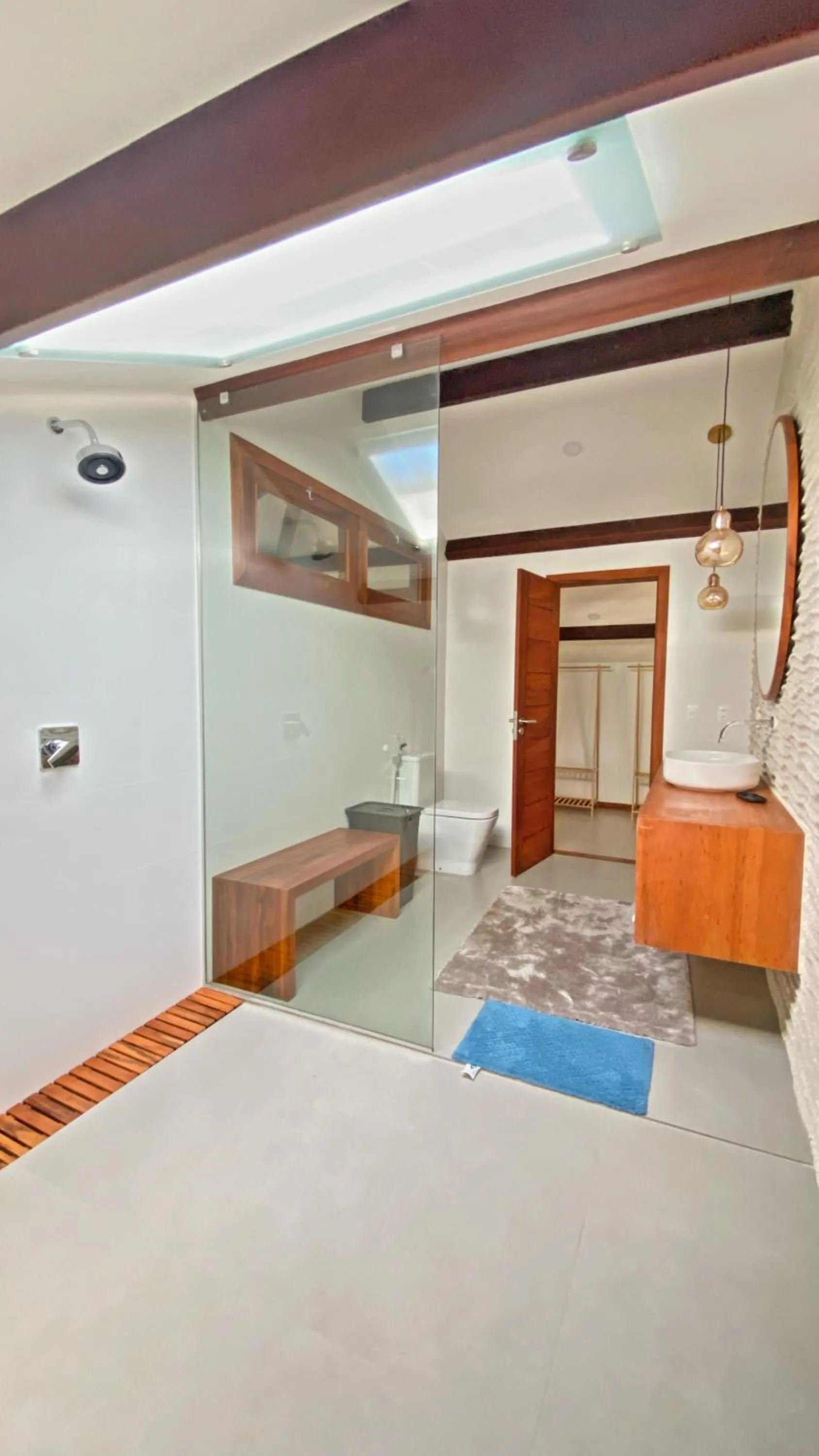 Shower, Bed in Dream Beach Cumbuco Superior Oceanfront Apartments
