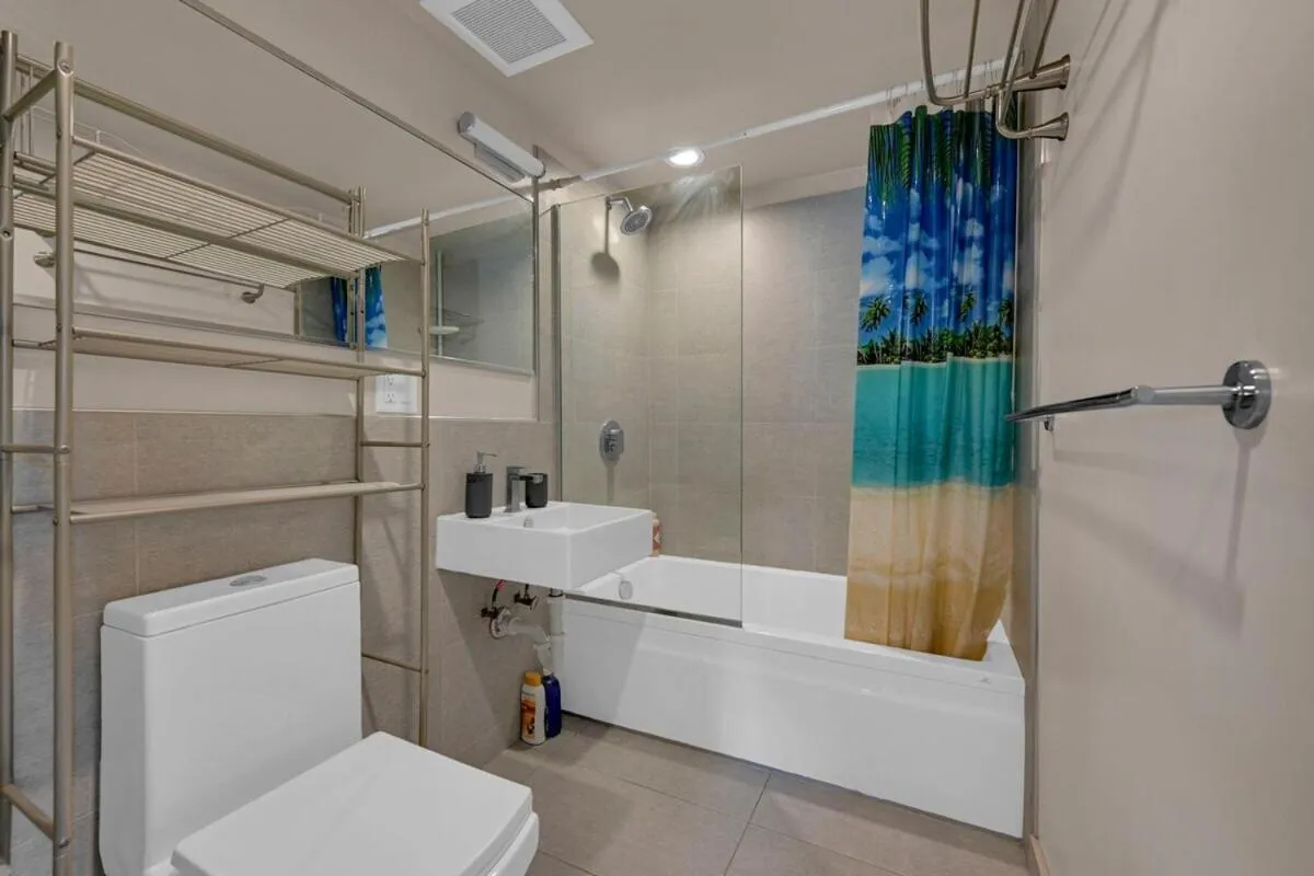 Bathroom in Beacon Hotel