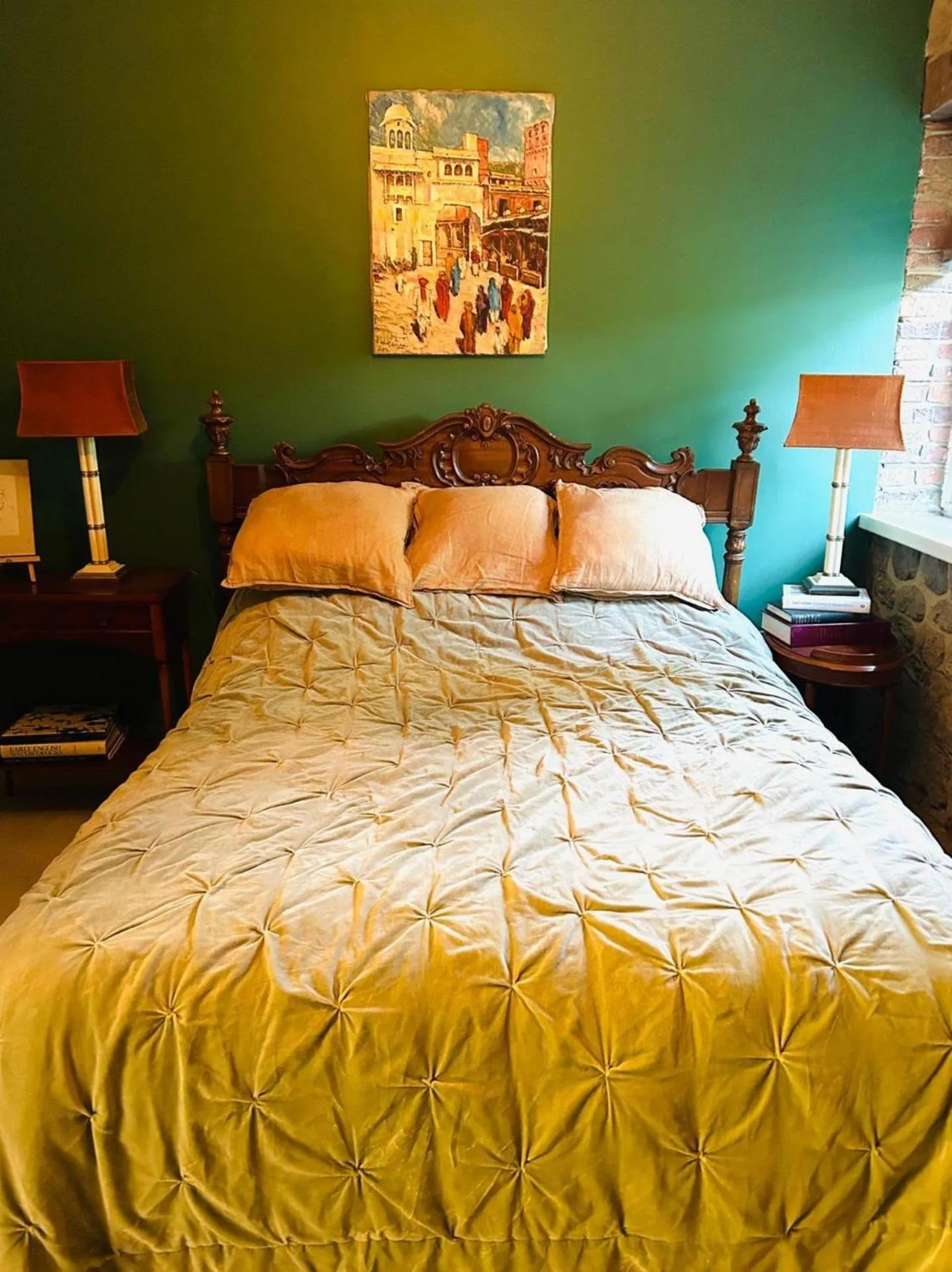 Bed in 3 Bed Cottage - Sleeps 6 - Pets - Parking - Wifi