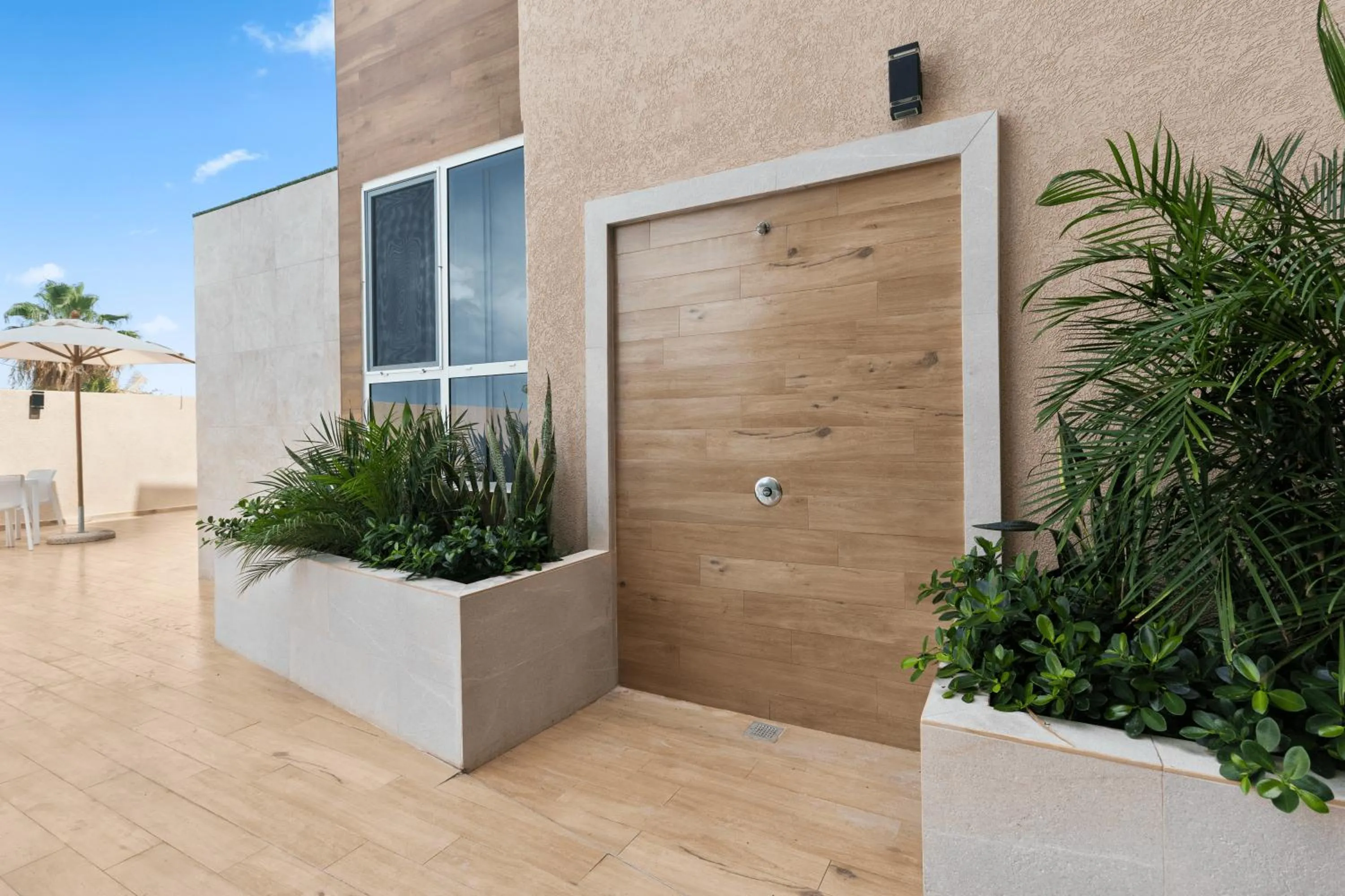 Shower in Bocobay Aracari Condos