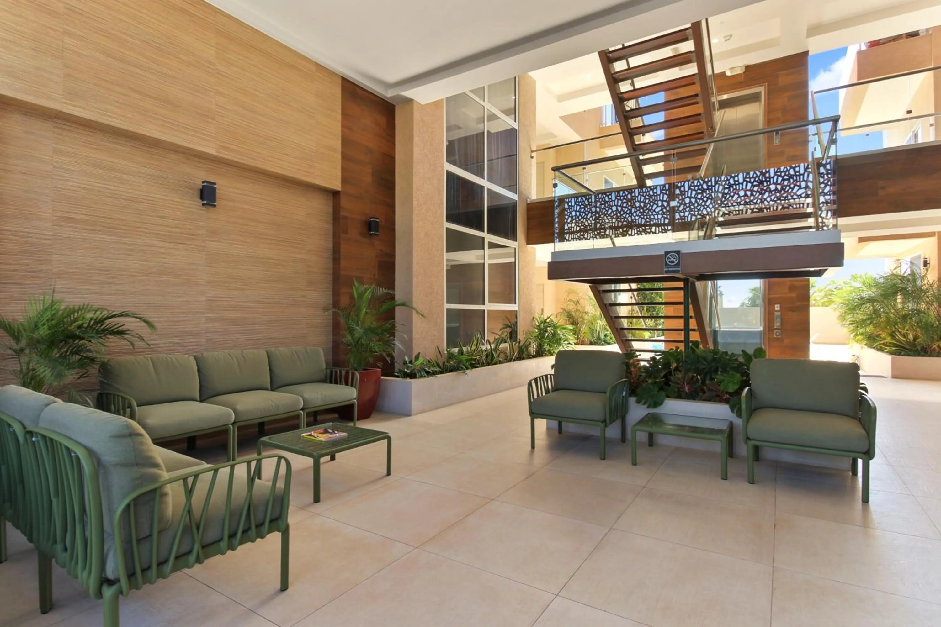 Lobby or reception in Bocobay Aracari Condos