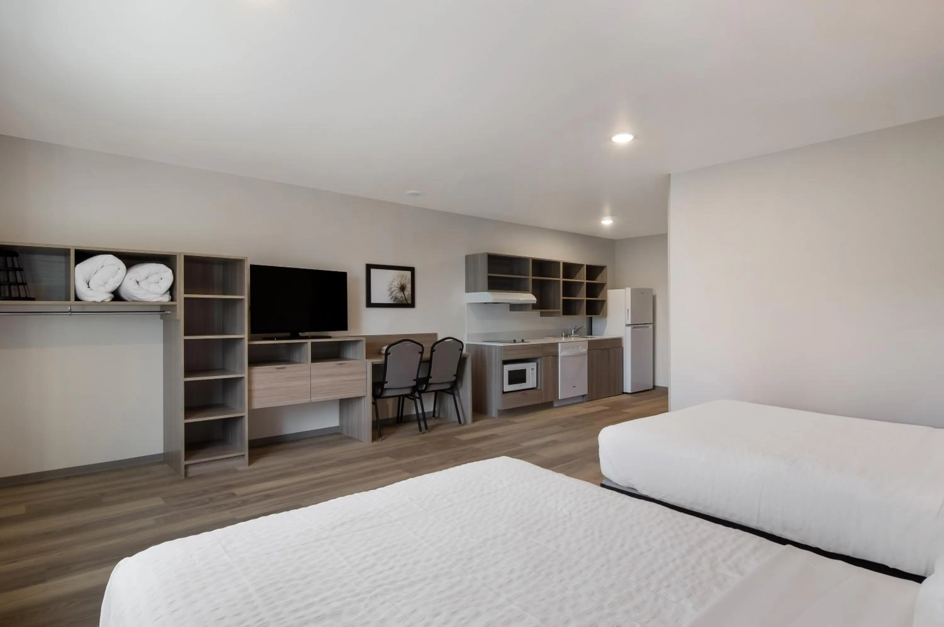 Photo of the whole room, Bed in WoodSpring Suites Olympia - Lacey