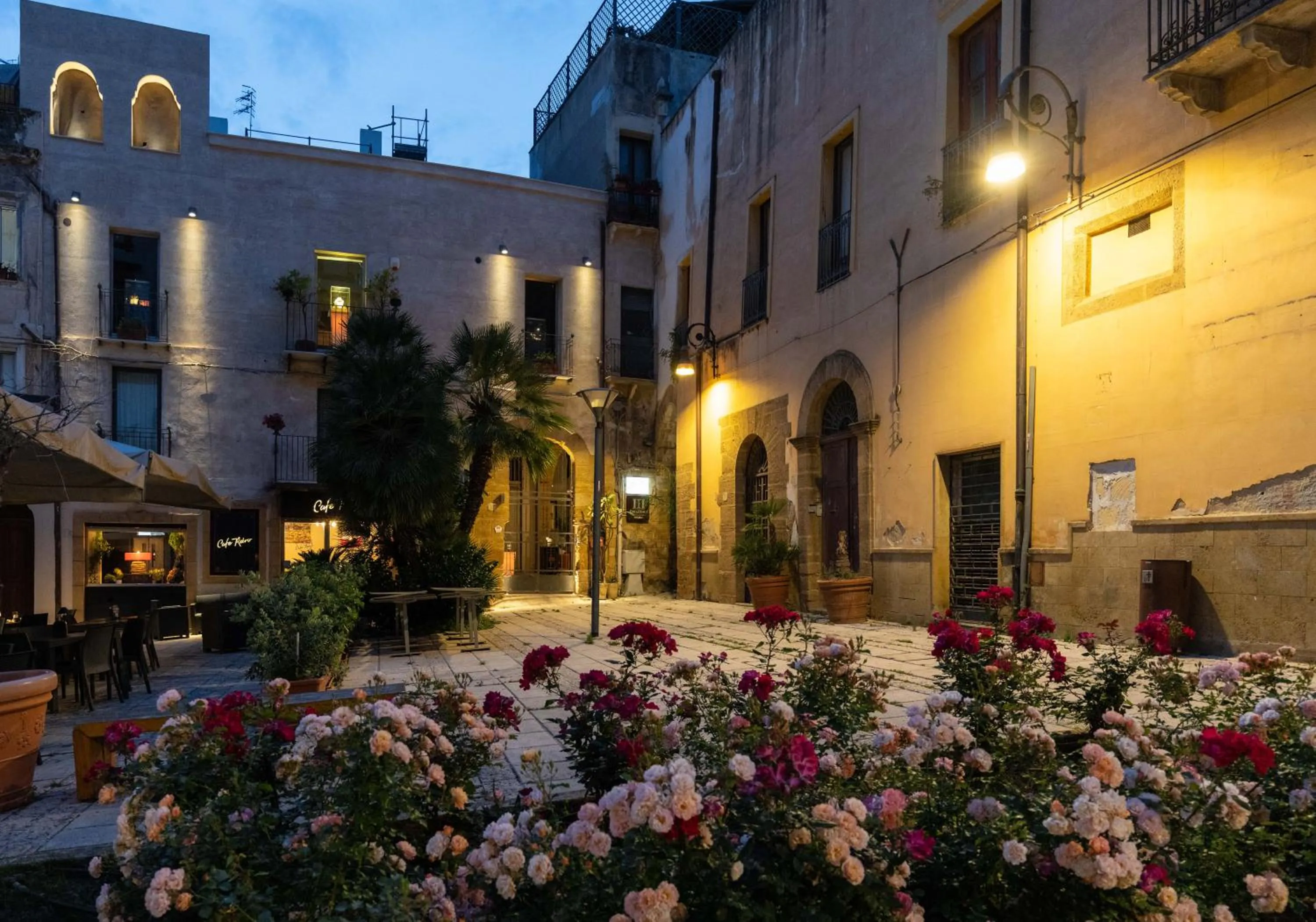 Property building in Sofi' Center Rooms