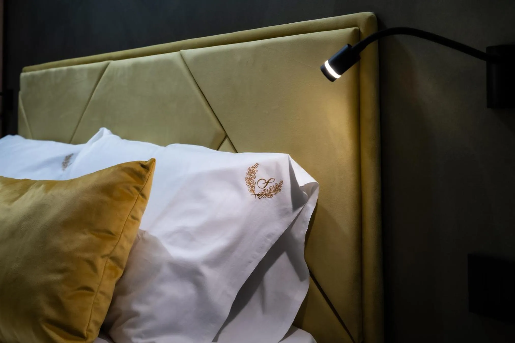 Bed in Sofi' Center Rooms