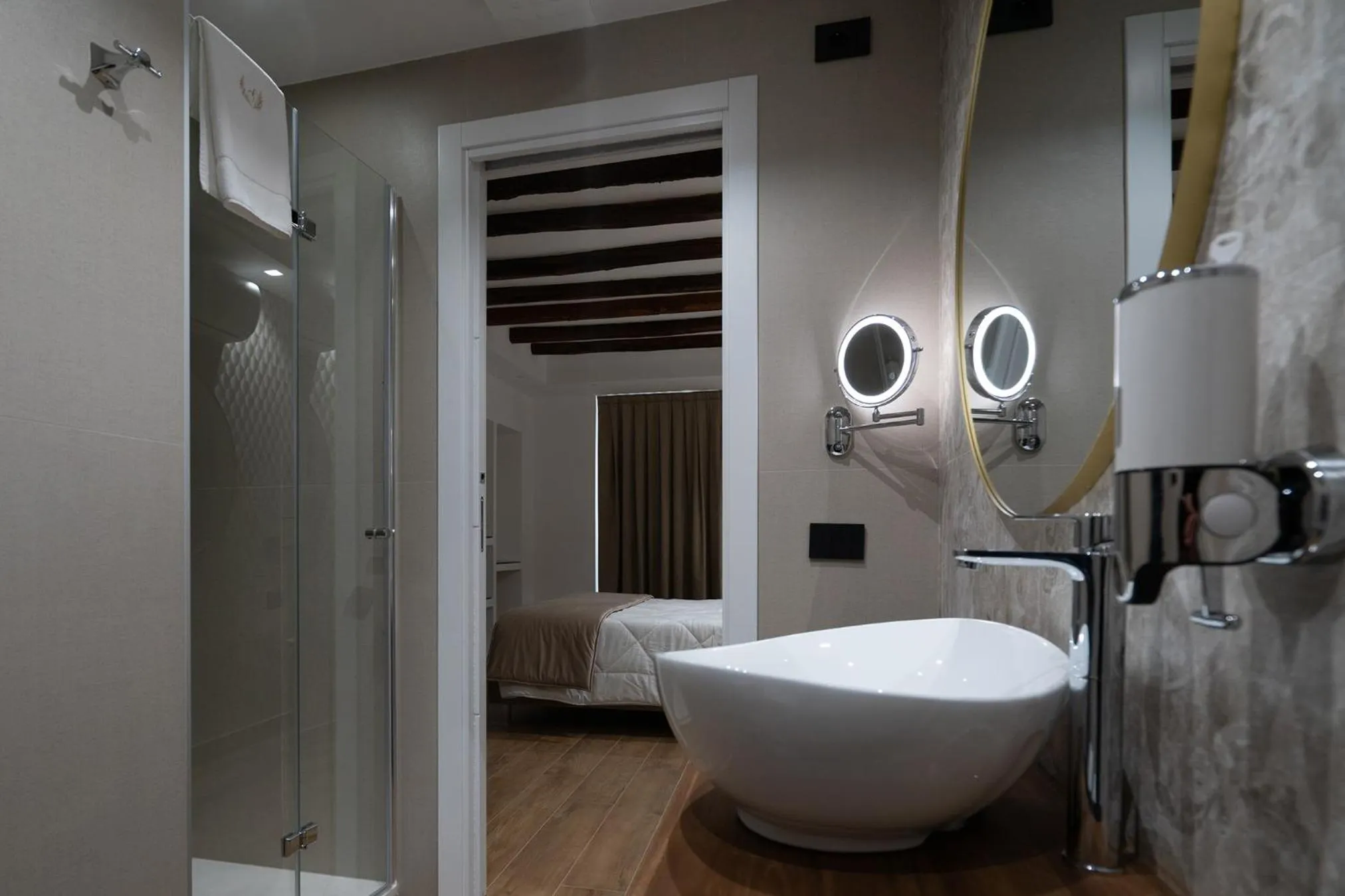 Bathroom in Sofi' Center Rooms