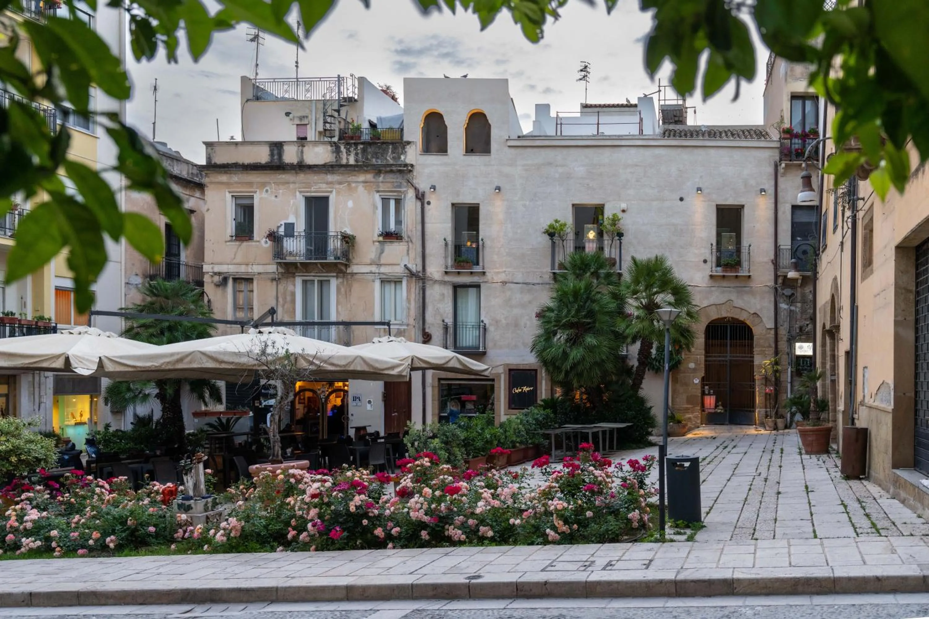 Property building in Sofi' Center Rooms